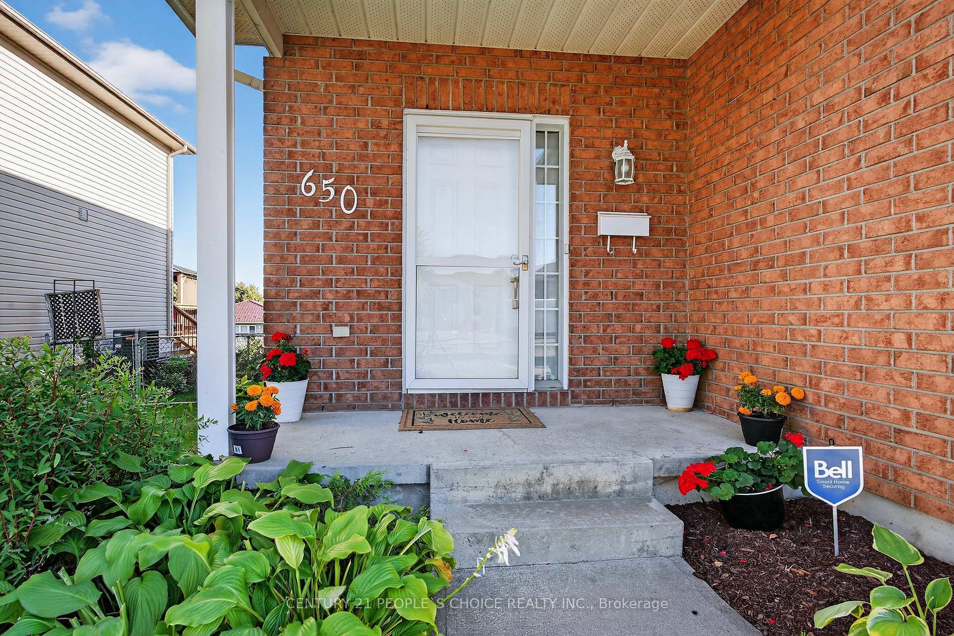 Photo 4 of 650 Tanner Drive, Kingston, East Gardiners Rd — HOMEH