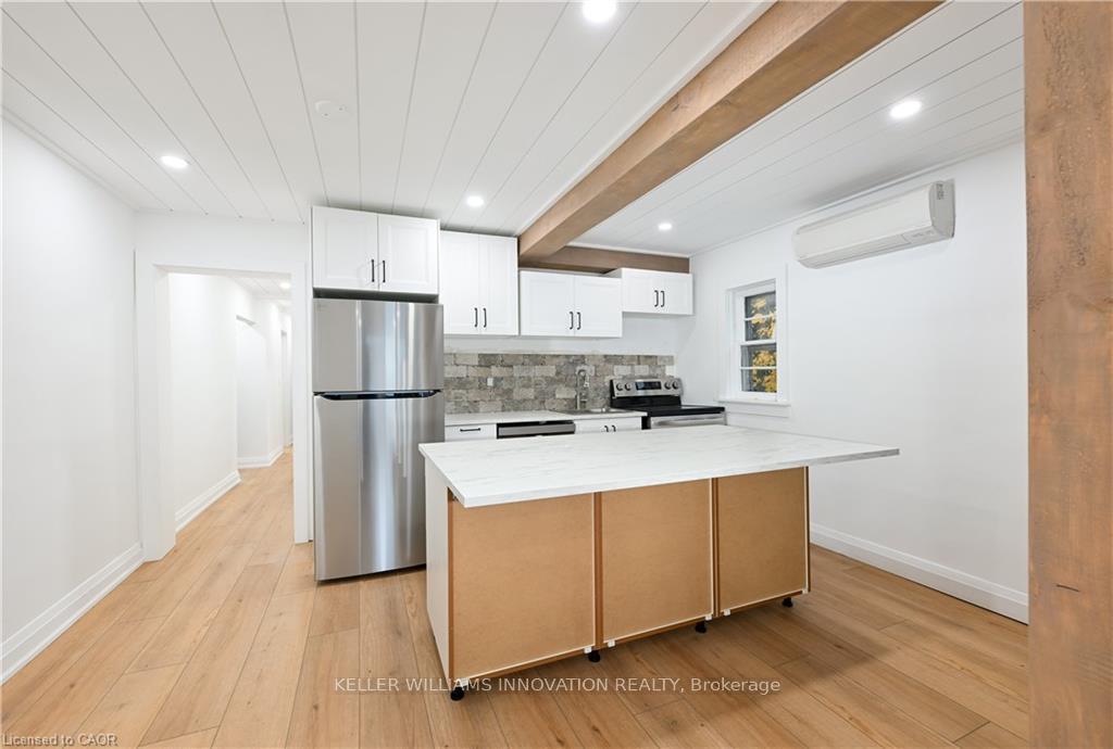 Photo 3 of 4968 King Street, Lincoln, Beamsville — HOMEH