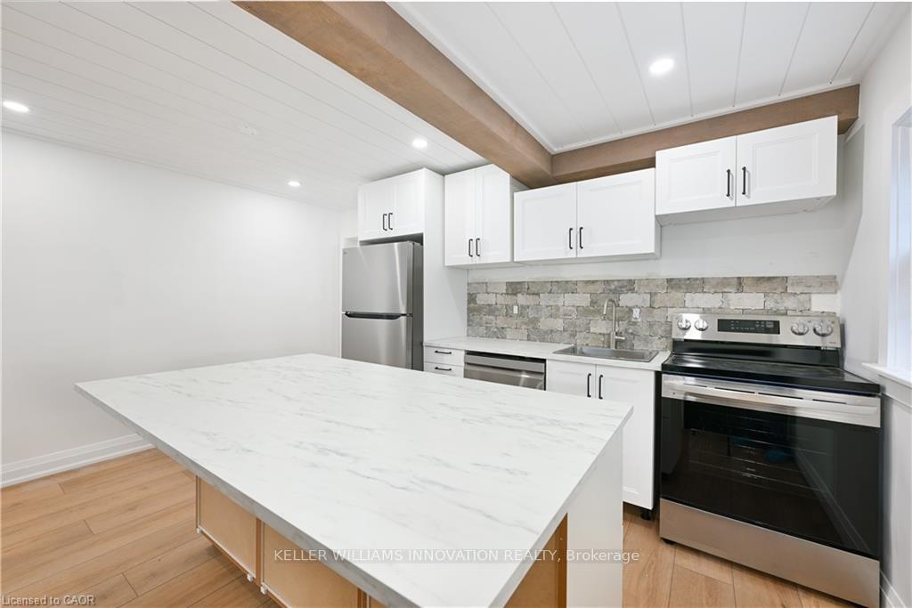 Photo 5 of 4968 King Street, Lincoln, Beamsville — HOMEH