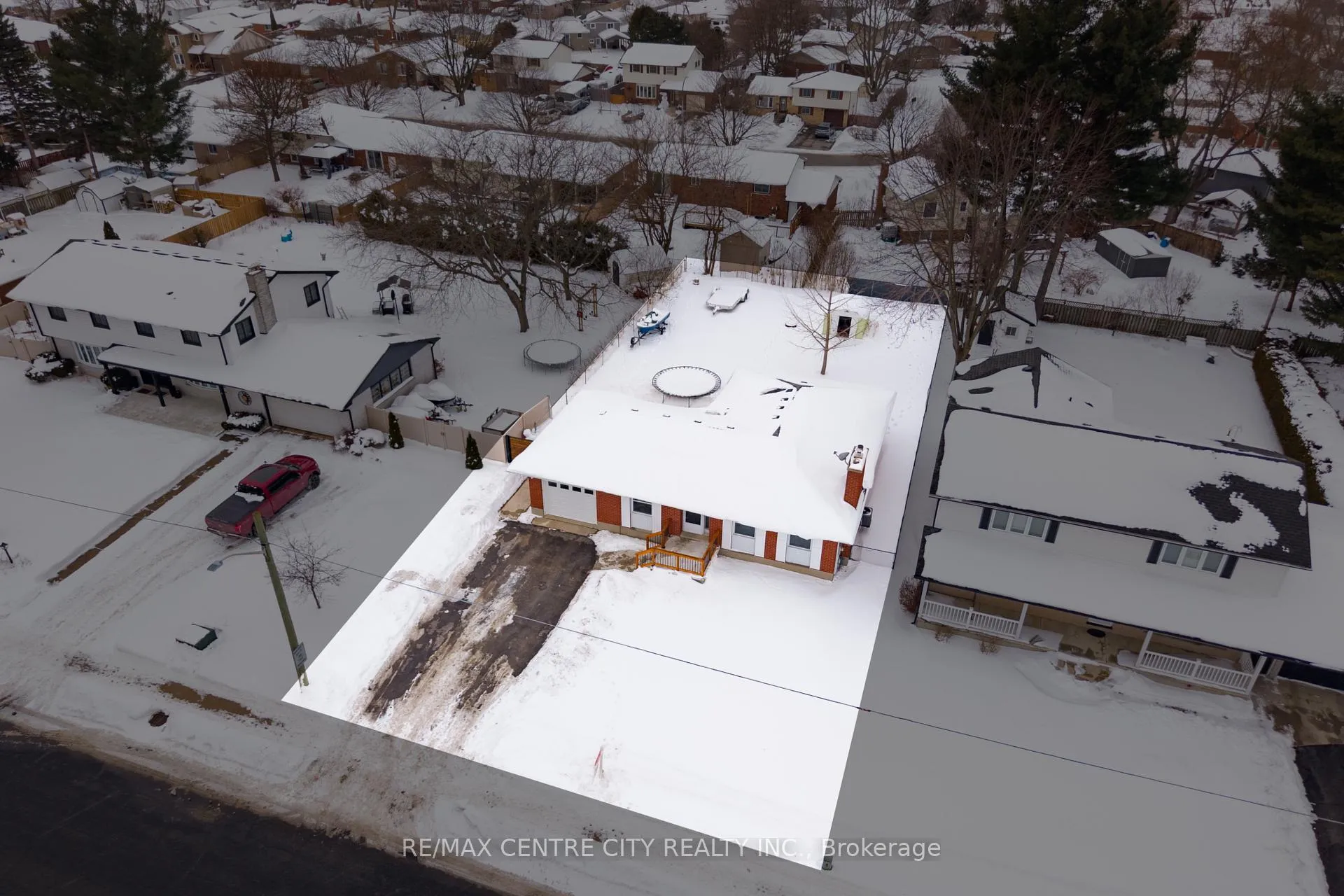 Photo 2 of 120 Rutherford Avenue, Aylmer — HOMEH