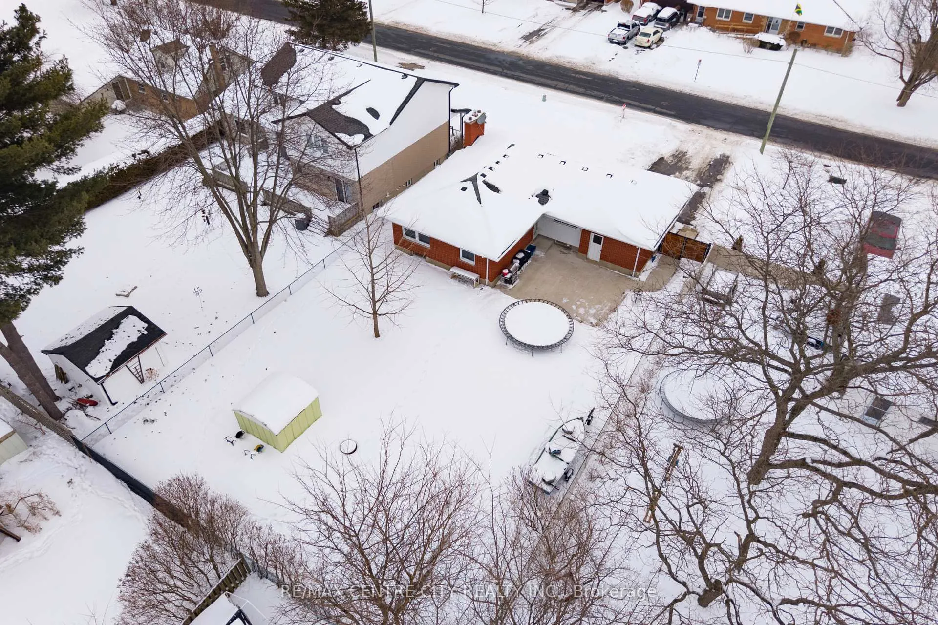 Photo 3 of 120 Rutherford Avenue, Aylmer — HOMEH