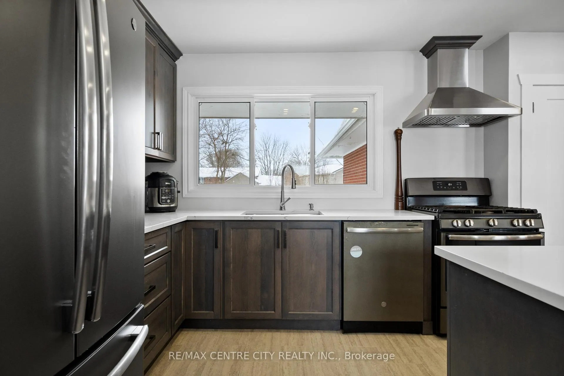 Photo 7 of 120 Rutherford Avenue, Aylmer — HOMEH