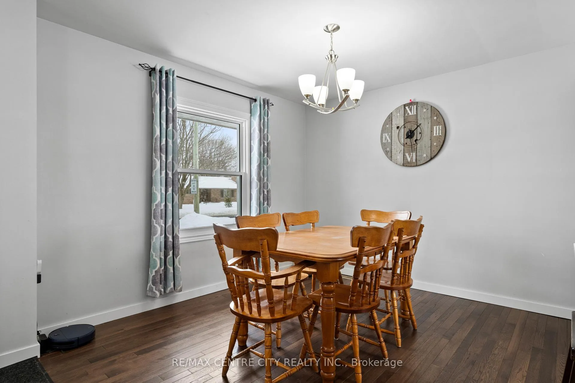 Photo 13 of 120 Rutherford Avenue, Aylmer — HOMEH