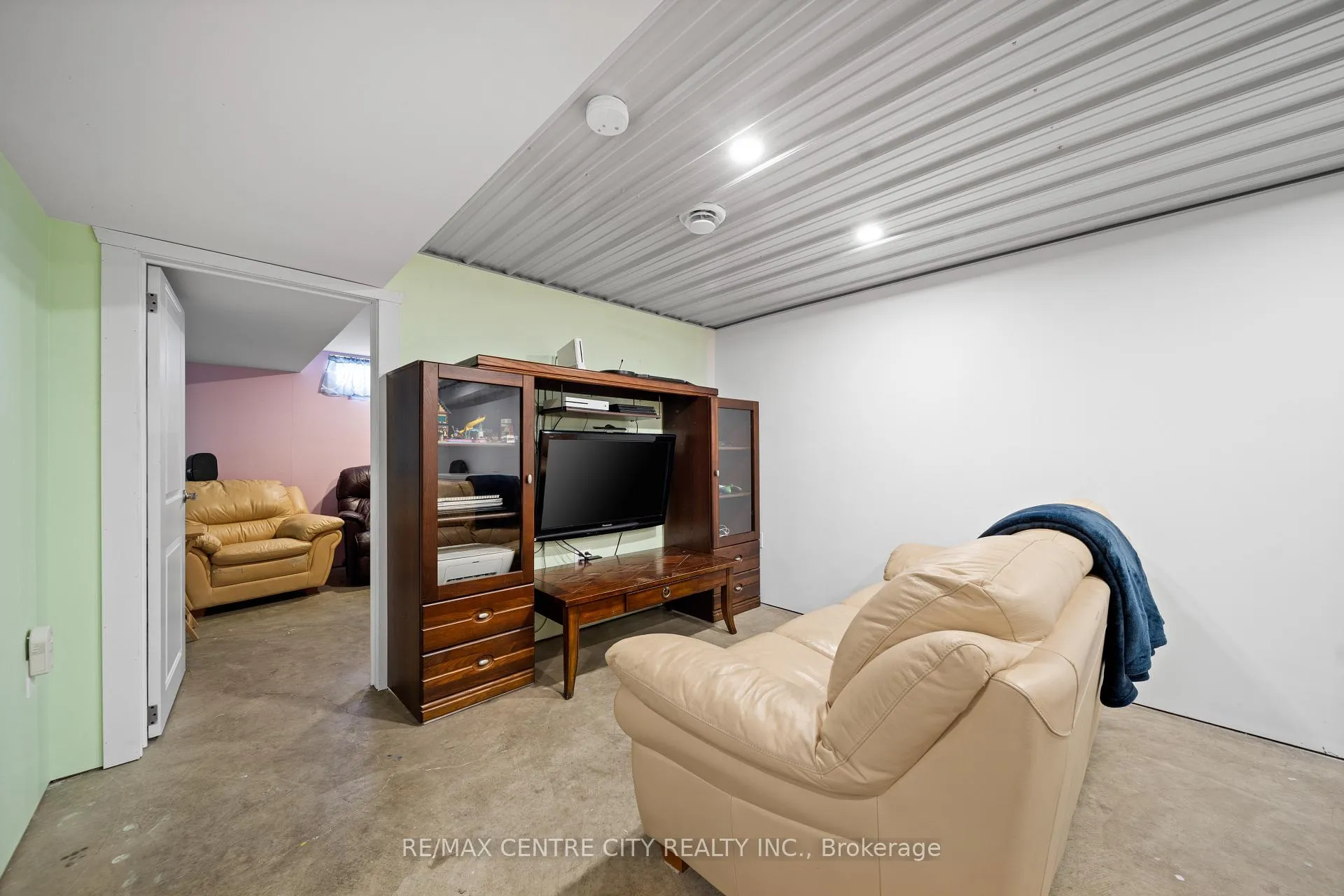 Photo 39 of 120 Rutherford Avenue, Aylmer — HOMEH
