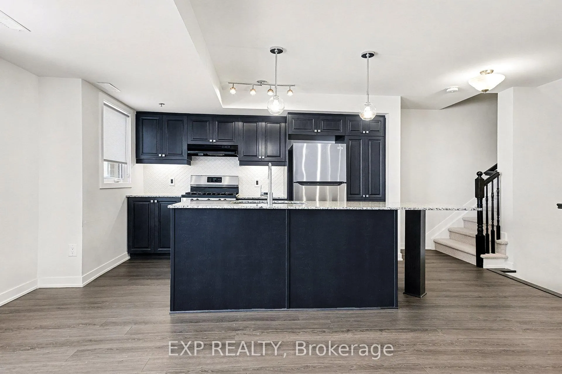 Photo 7 of 770 Mikinak Road, Ottawa, CFB Rockcliffe and Area — HOMEH
