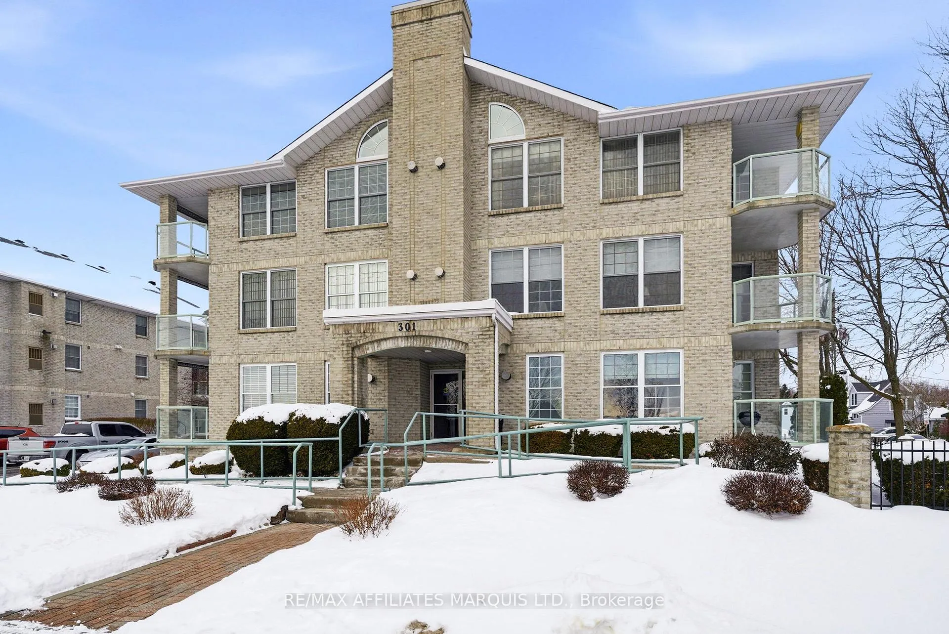Photo 1 of Unit 304, 301 Water Street W, Cornwall — HOMEH