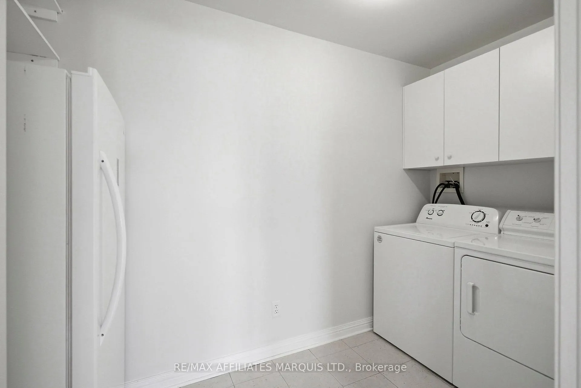 Photo 9 of Unit 304, 301 Water Street W, Cornwall — HOMEH