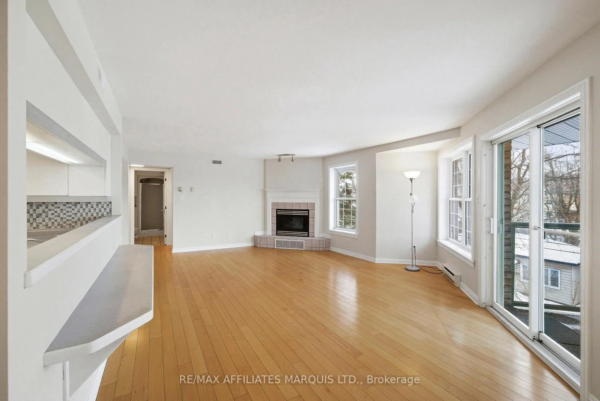 Photo 14 of Unit 304, 301 Water Street W, Cornwall — HOMEH