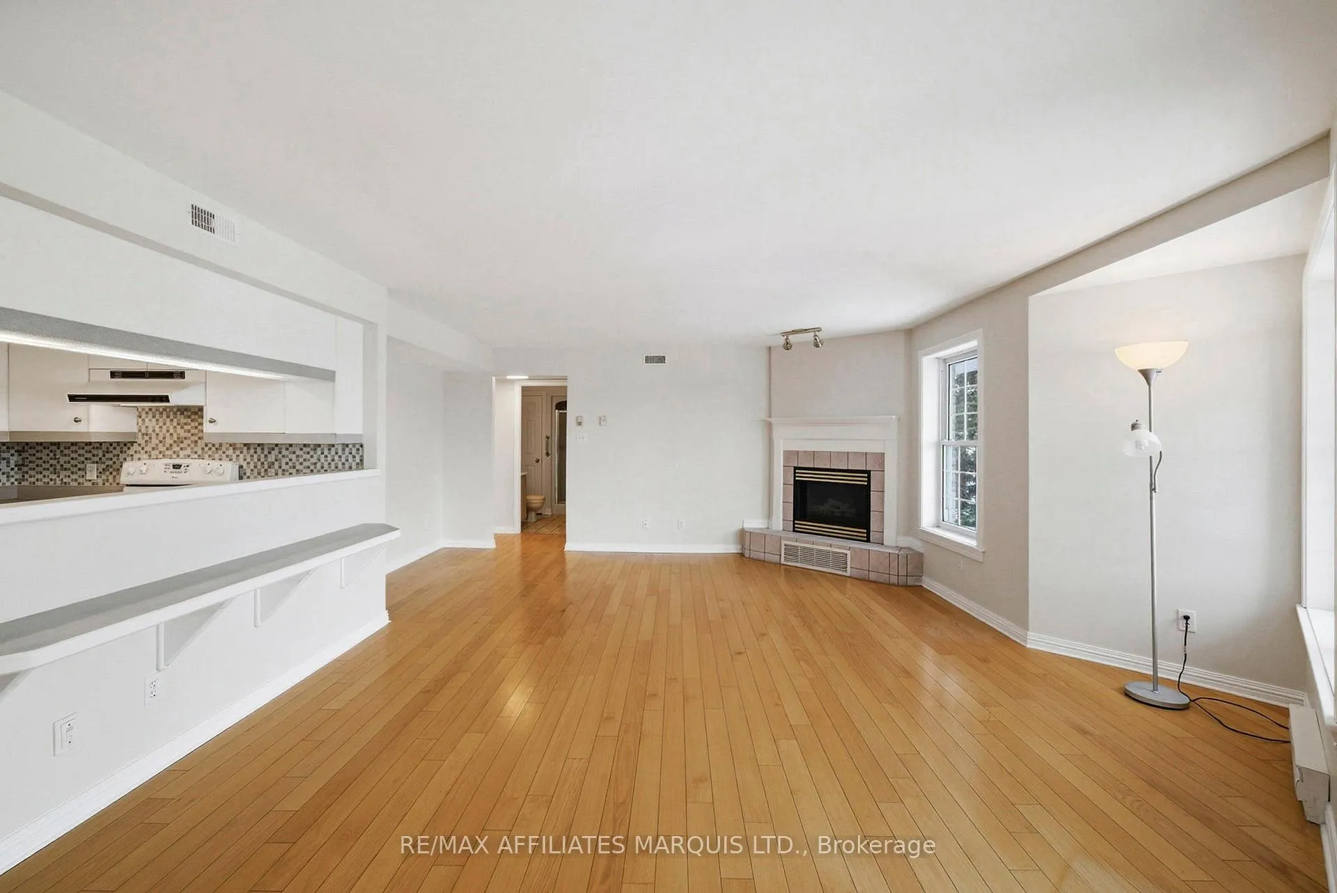 Photo 16 of Unit 304, 301 Water Street W, Cornwall — HOMEH
