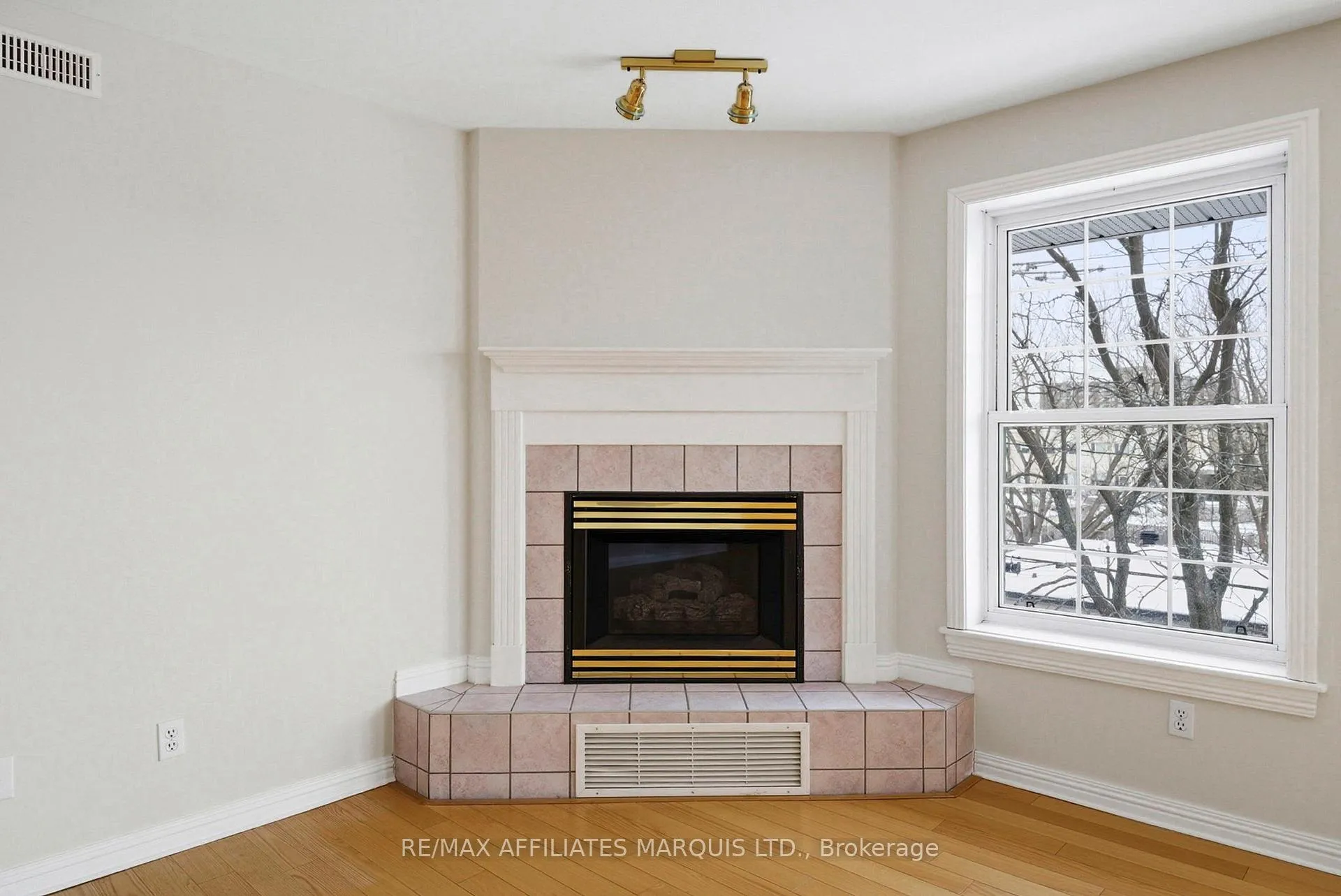 Photo 29 of Unit 304, 301 Water Street W, Cornwall — HOMEH