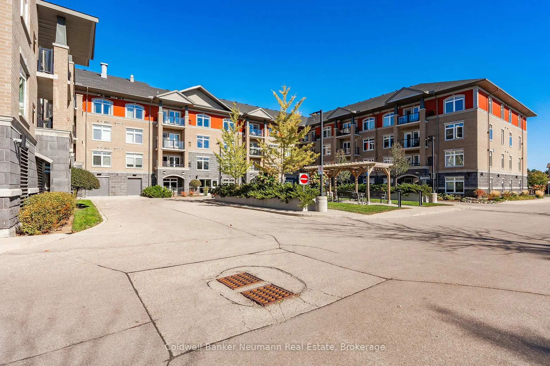 Photo 41 of Unit 311, 106 Bard Boulevard, Guelph, Pineridge/Westminster Woods — HOMEH