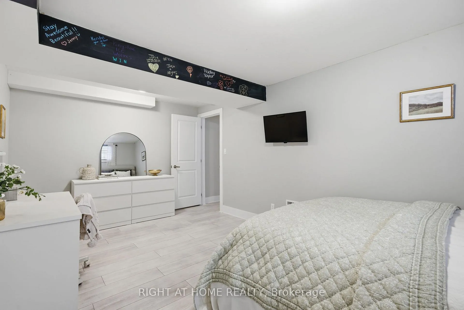 Photo 37 of 4 Rowan Place, Quinte West, Murray Ward — HOMEH