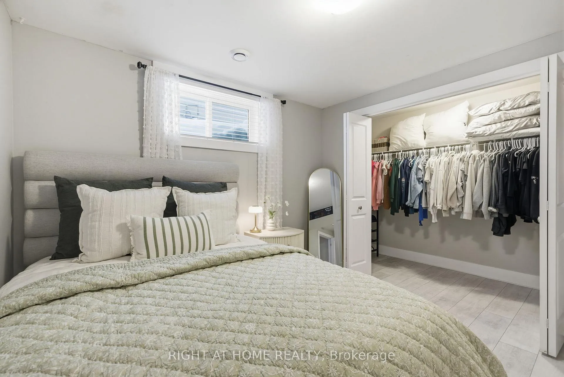 Photo 38 of 4 Rowan Place, Quinte West, Murray Ward — HOMEH