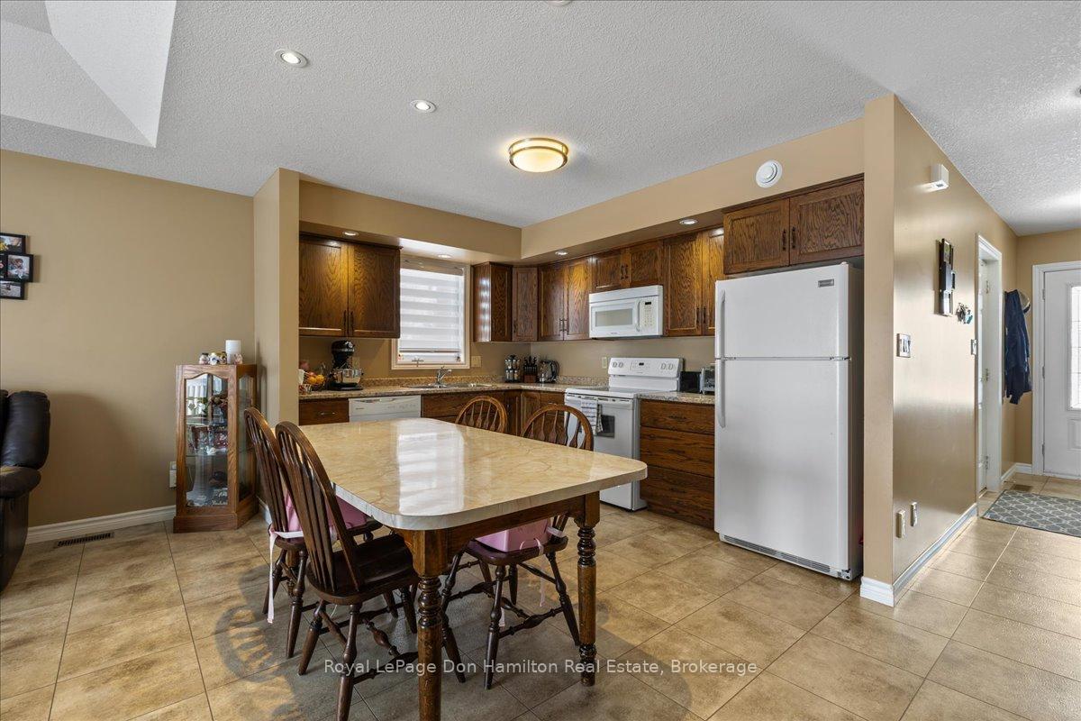 Photo 12 of 1101 Walker Street, Howick — HOMEH