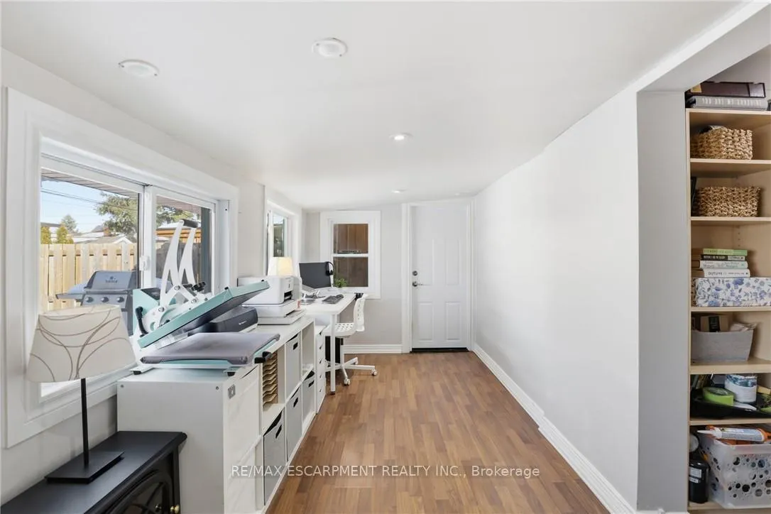 Photo 26 of 25 Delena Avenue N, Hamilton, McQuesten — HOMEH