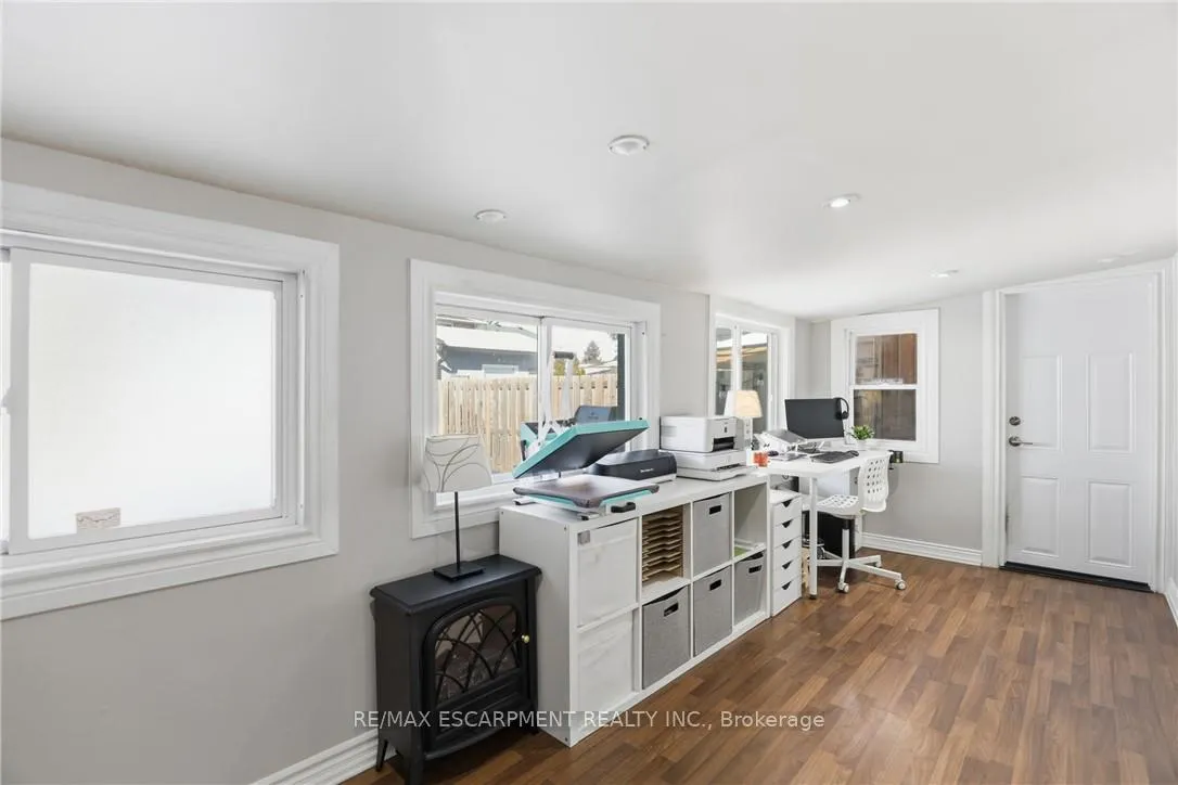 Photo 27 of 25 Delena Avenue N, Hamilton, McQuesten — HOMEH
