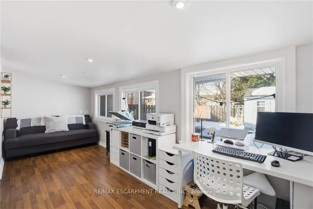 Photo 29 of 25 Delena Avenue N, Hamilton, McQuesten — HOMEH