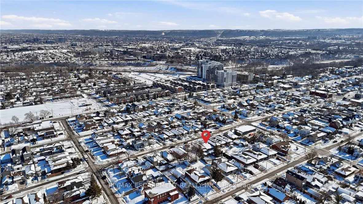 Photo 40 of 25 Delena Avenue N, Hamilton, McQuesten — HOMEH