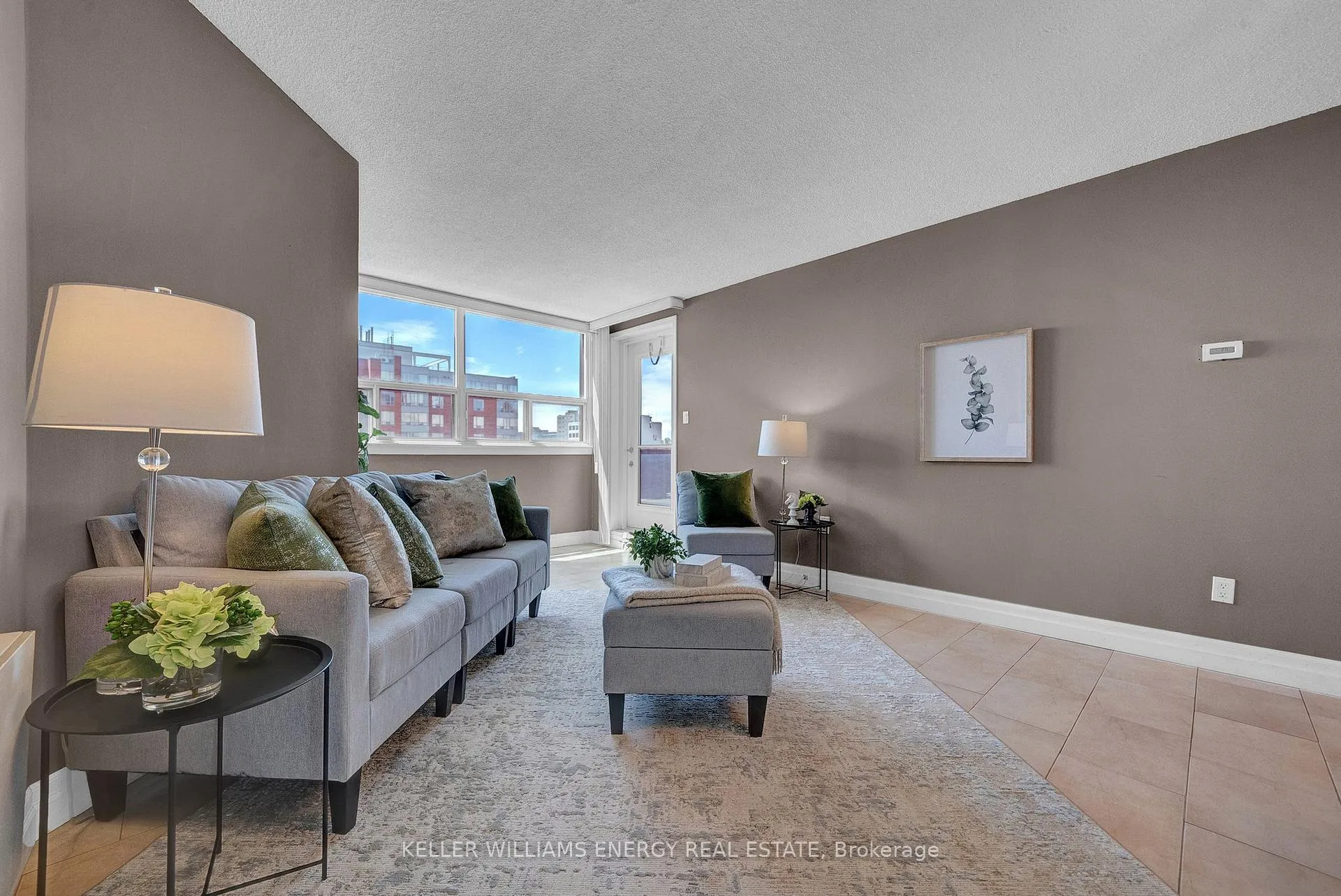Photo 3 of Unit 302, 80 Athol Street E, Oshawa, Central — HOMEH