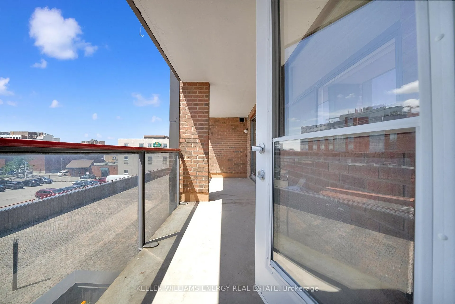 Photo 15 of Unit 302, 80 Athol Street E, Oshawa, Central — HOMEH