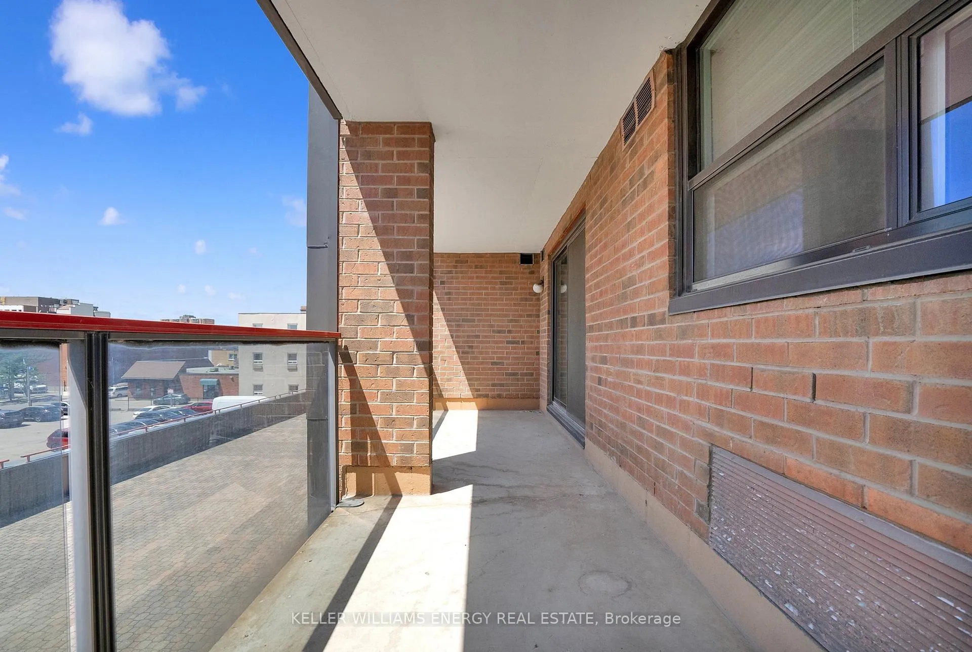 Photo 16 of Unit 302, 80 Athol Street E, Oshawa, Central — HOMEH