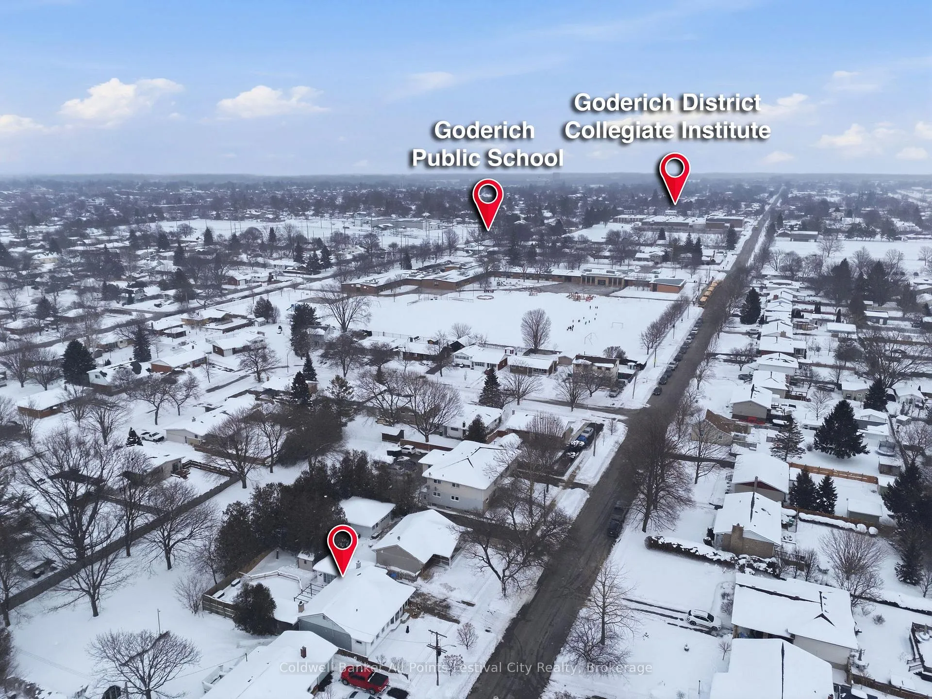 Photo 2 of 202 Bennett Street W, Goderich, Goderich (Town) — HOMEH