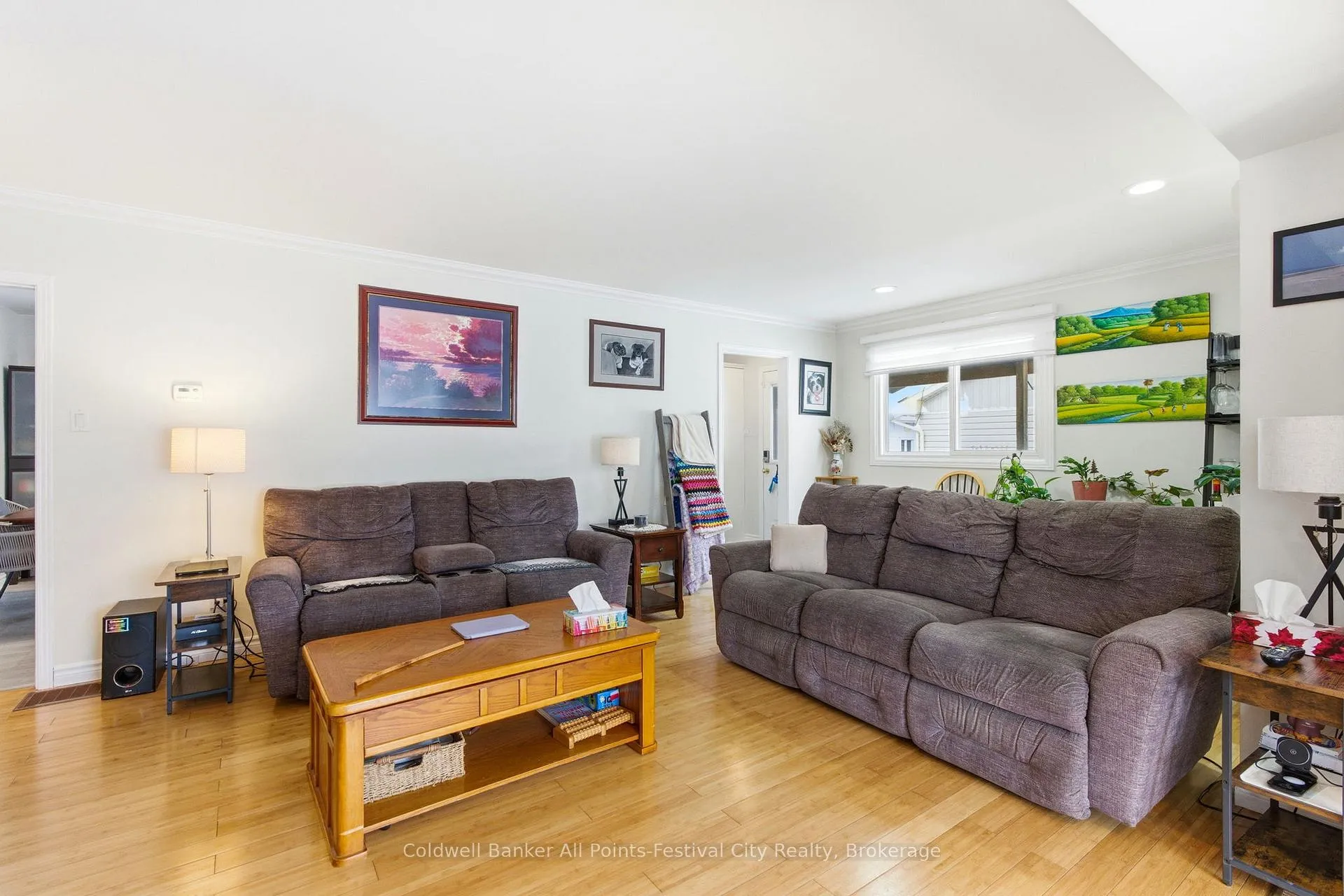 Photo 7 of 202 Bennett Street W, Goderich, Goderich (Town) — HOMEH
