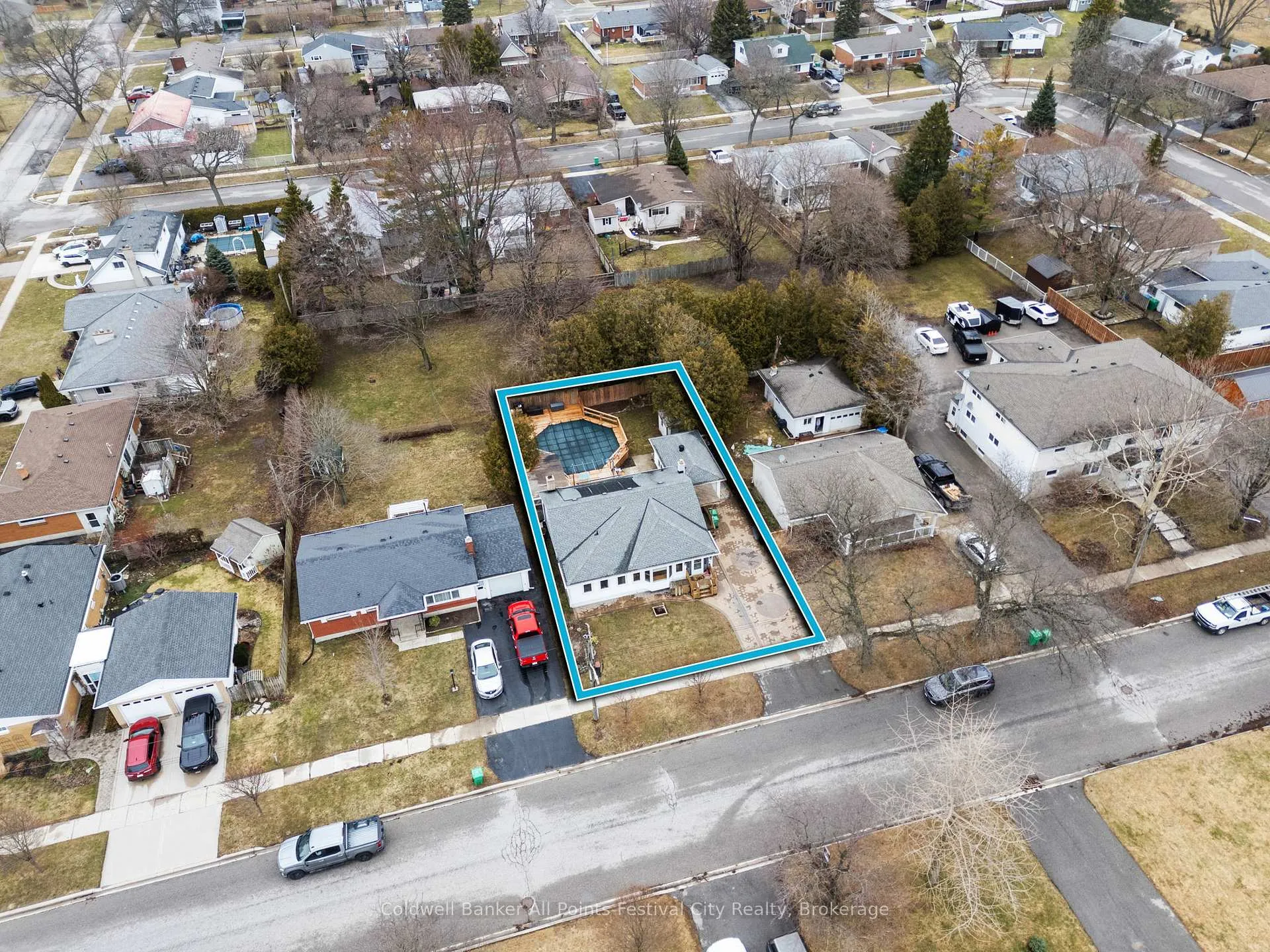 Photo 32 of 202 Bennett Street W, Goderich, Goderich (Town) — HOMEH