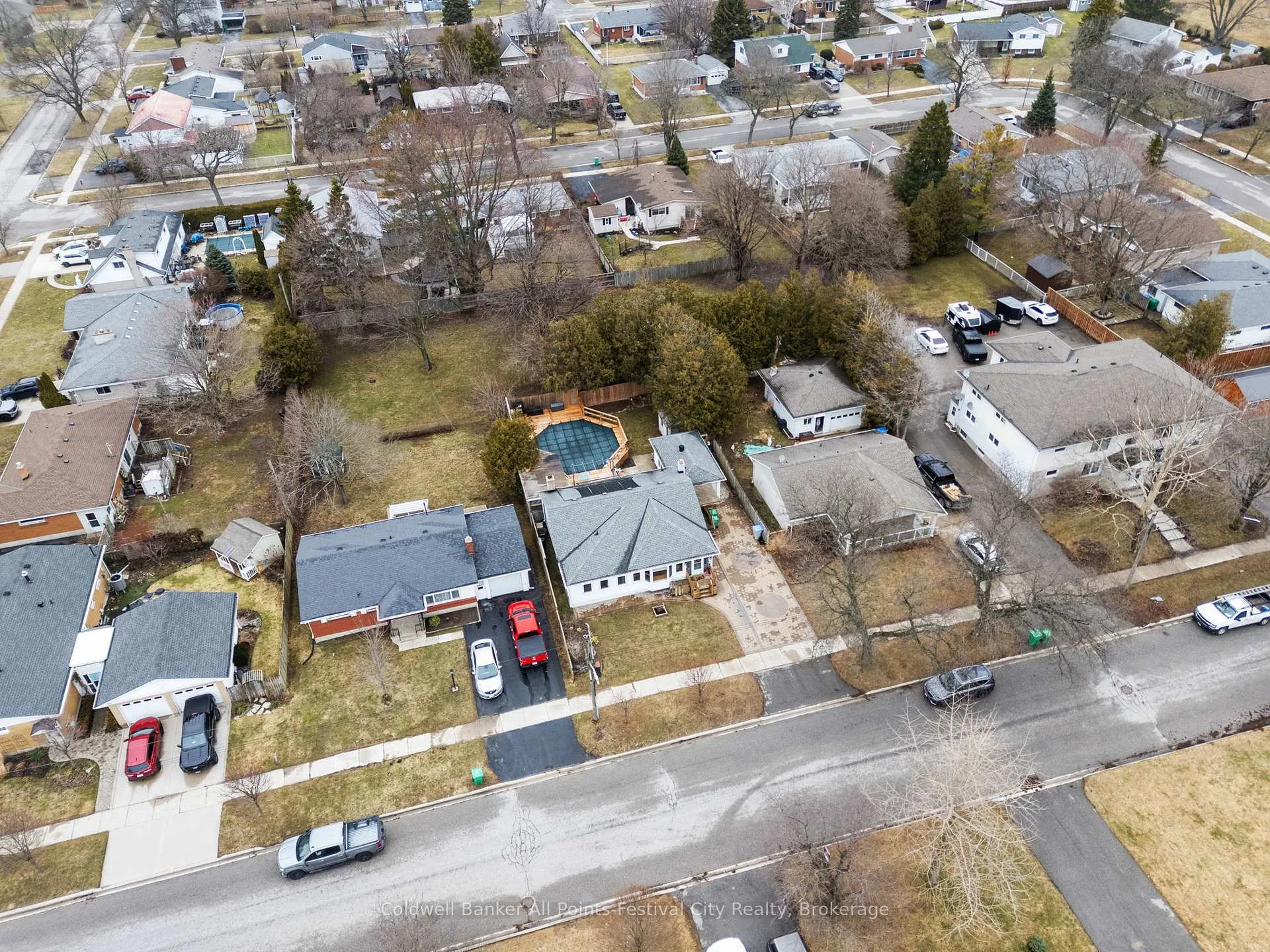 Photo 49 of 202 Bennett Street W, Goderich, Goderich (Town) — HOMEH