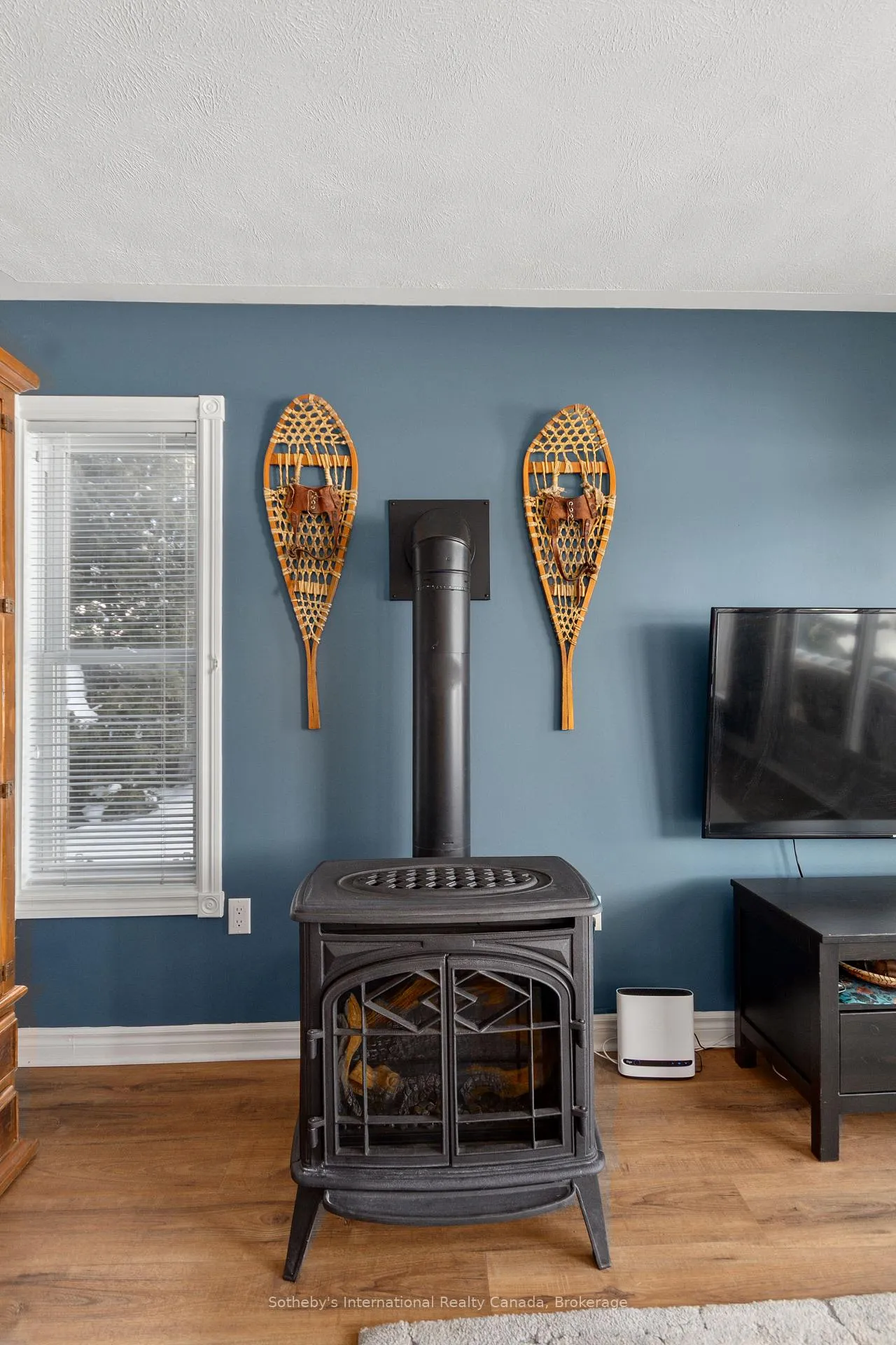 Photo 13 of 604 Champlain Road, Tiny, Rural Tiny — HOMEH