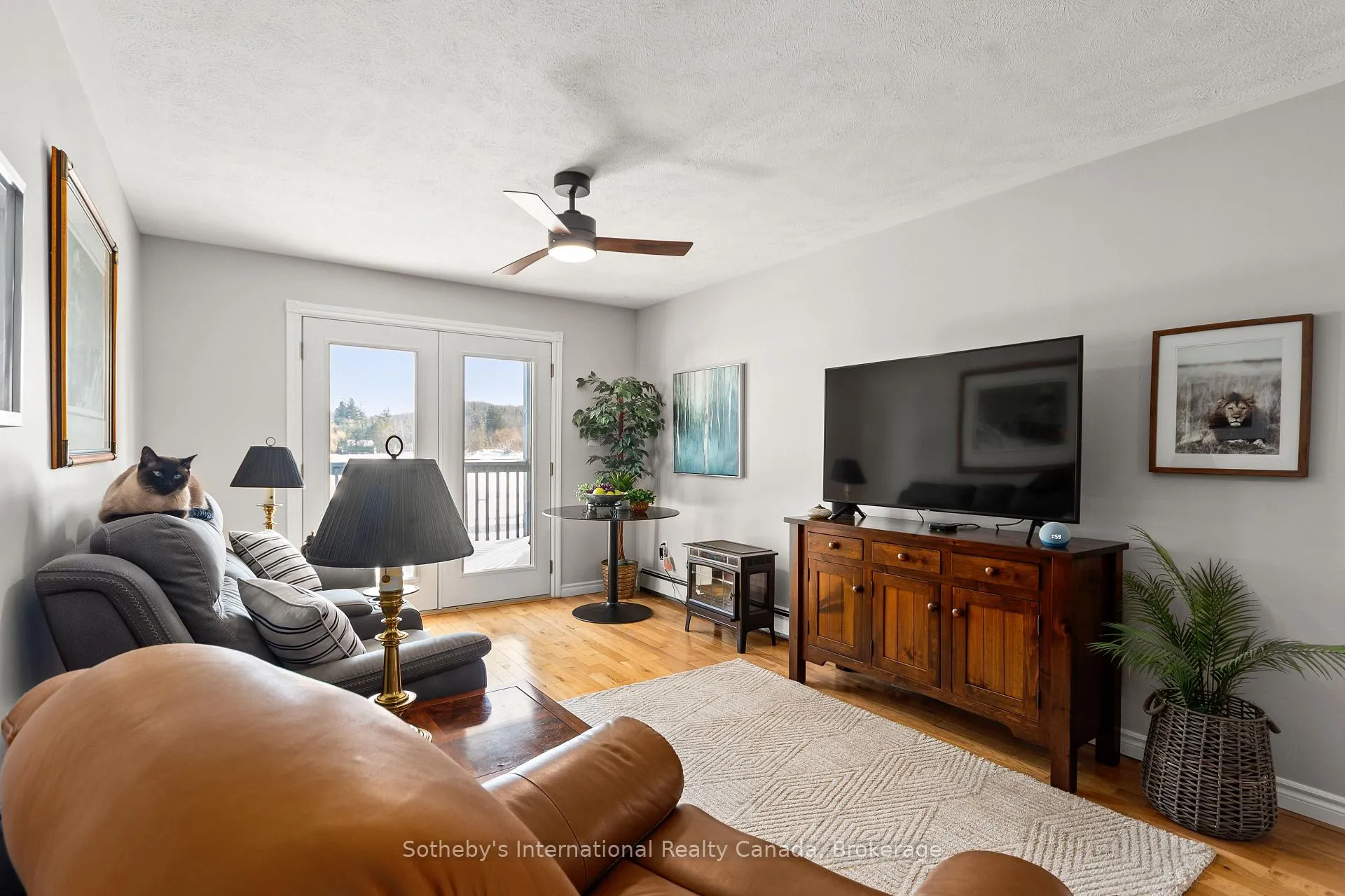 Photo 24 of 604 Champlain Road, Tiny, Rural Tiny — HOMEH