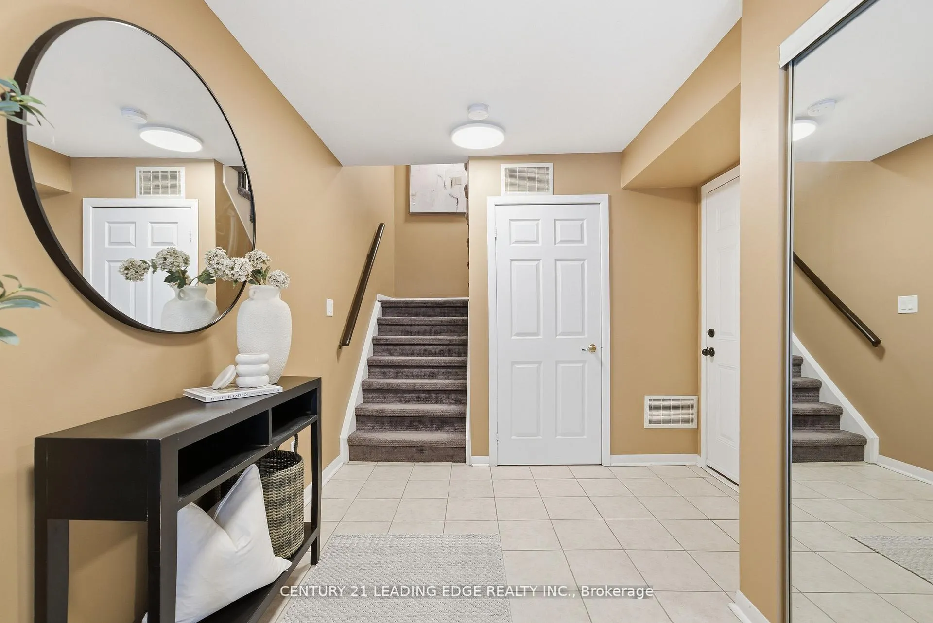 Photo 6 of Unit 87, 1250 St. Martins Drive, Pickering, Bay Ridges — HOMEH