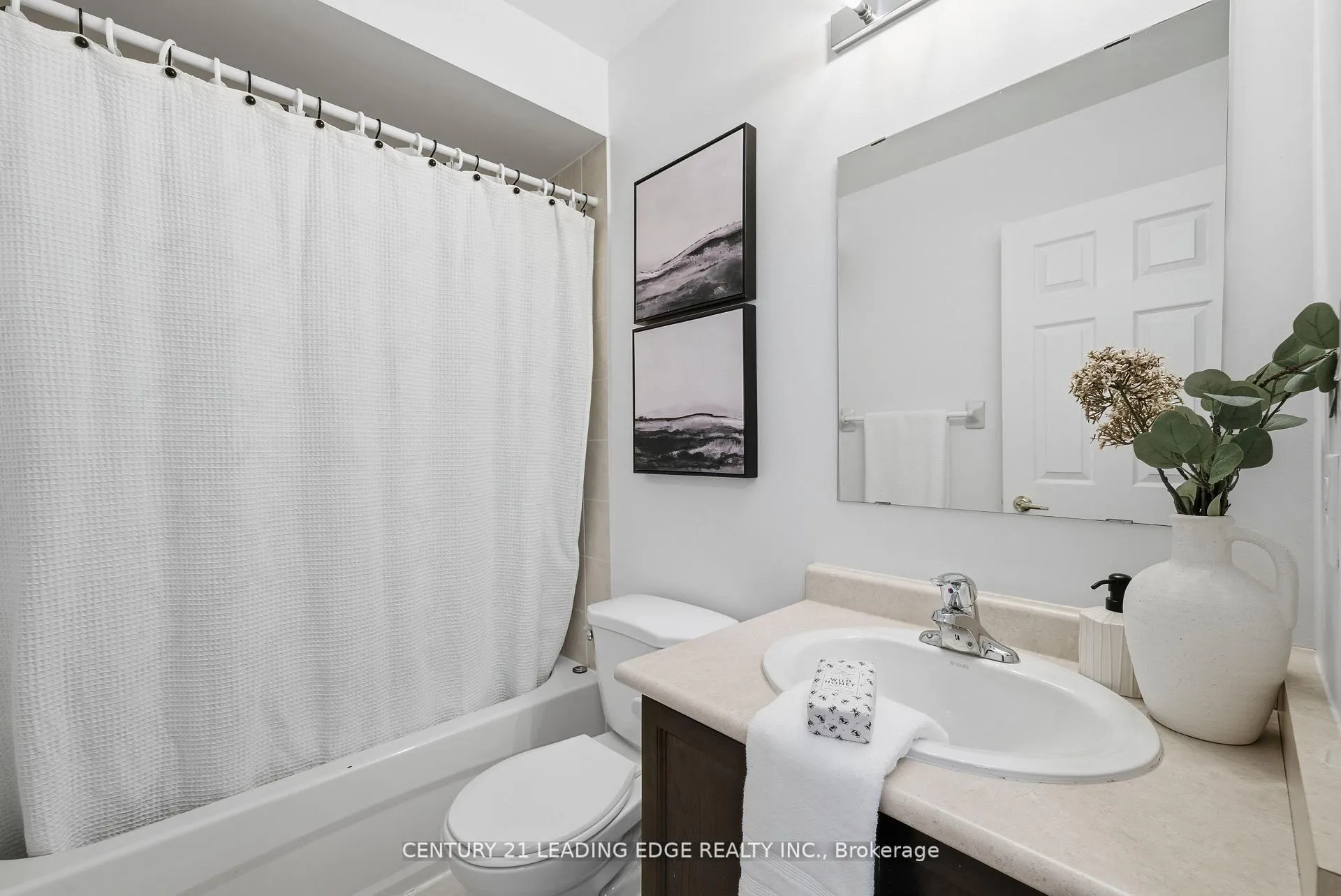 Photo 23 of Unit 87, 1250 St. Martins Drive, Pickering, Bay Ridges — HOMEH
