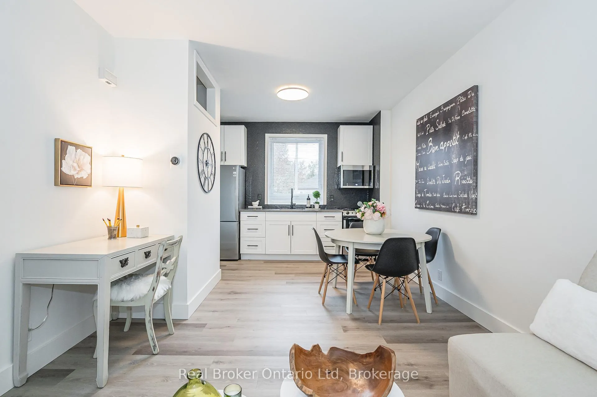 Photo 7 of 376 York Road, Guelph, St. Patrick's Ward — HOMEH