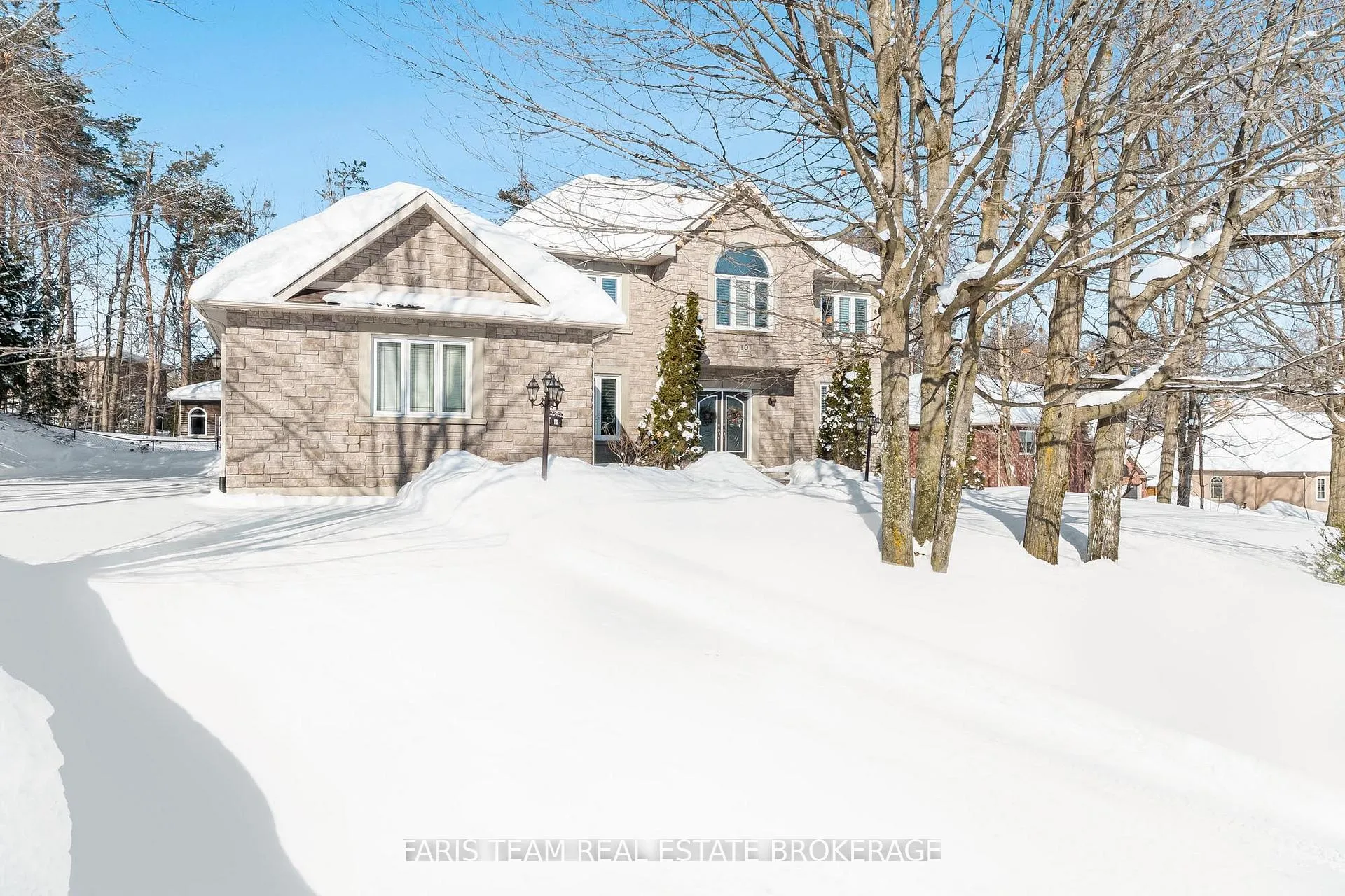 Photo 3 of 10 Nordic Trail, Oro-Medonte, Horseshoe Valley — HOMEH