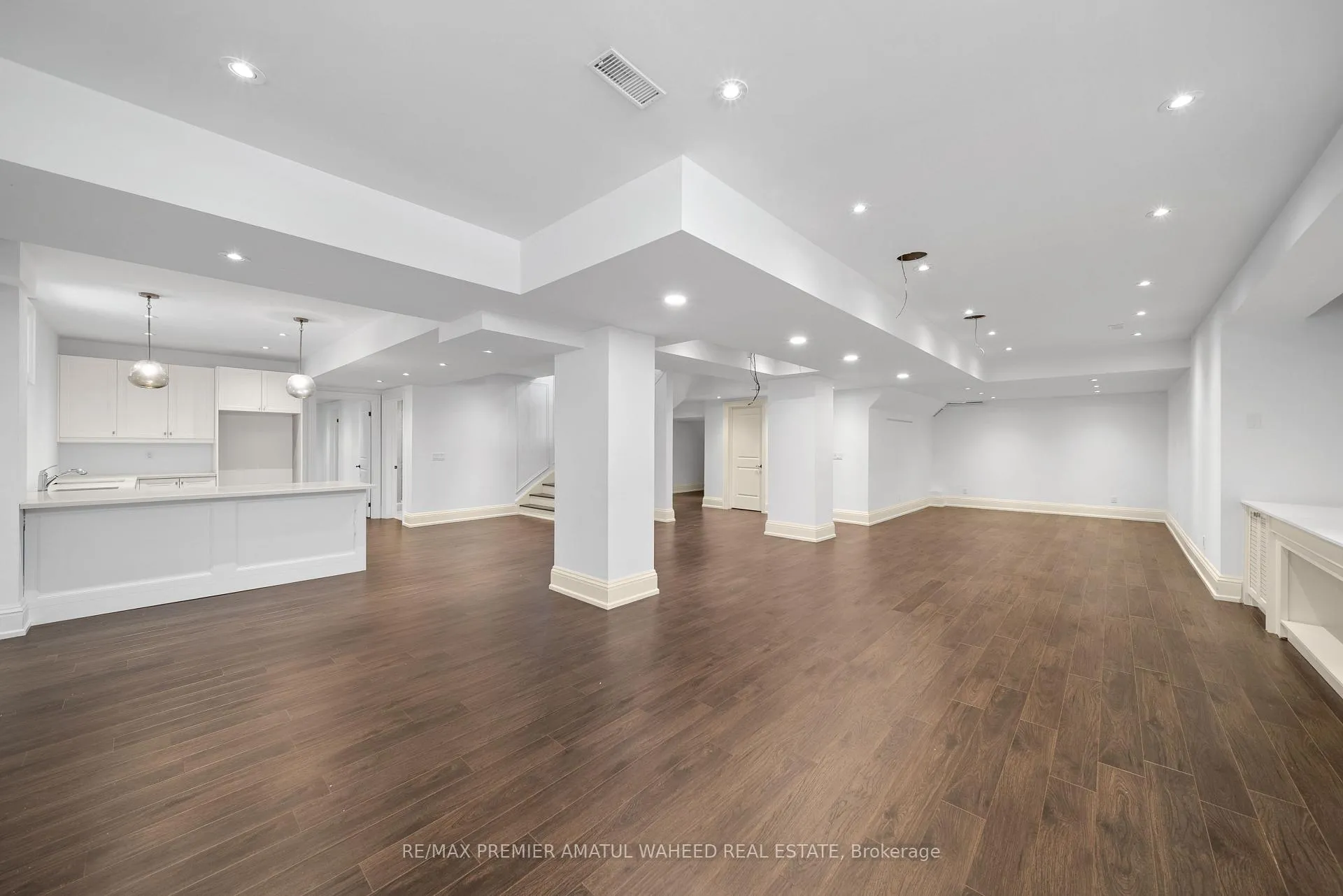 Photo 27 of 88 Silver Sterling Crescent, Vaughan, Vellore Village — HOMEH