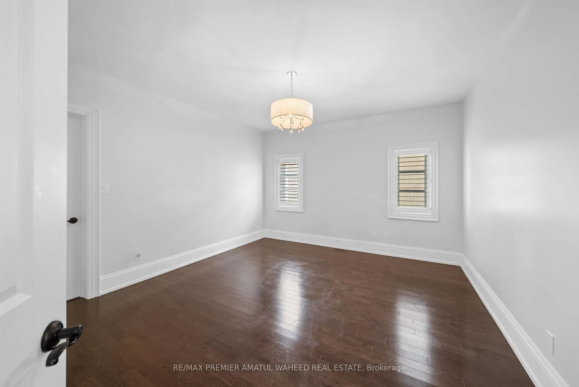 Photo 31 of 88 Silver Sterling Crescent, Vaughan, Vellore Village — HOMEH