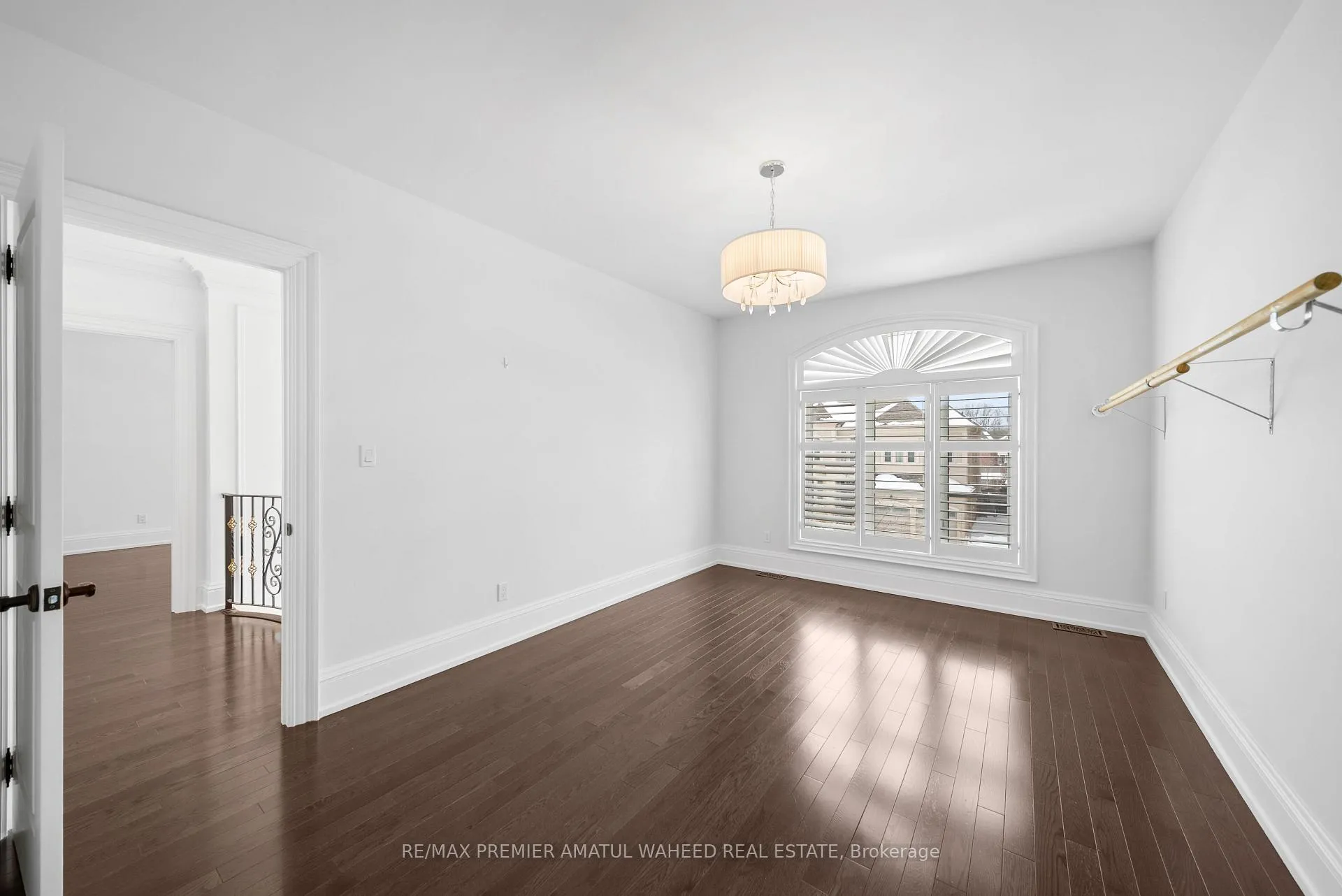 Photo 35 of 88 Silver Sterling Crescent, Vaughan, Vellore Village — HOMEH