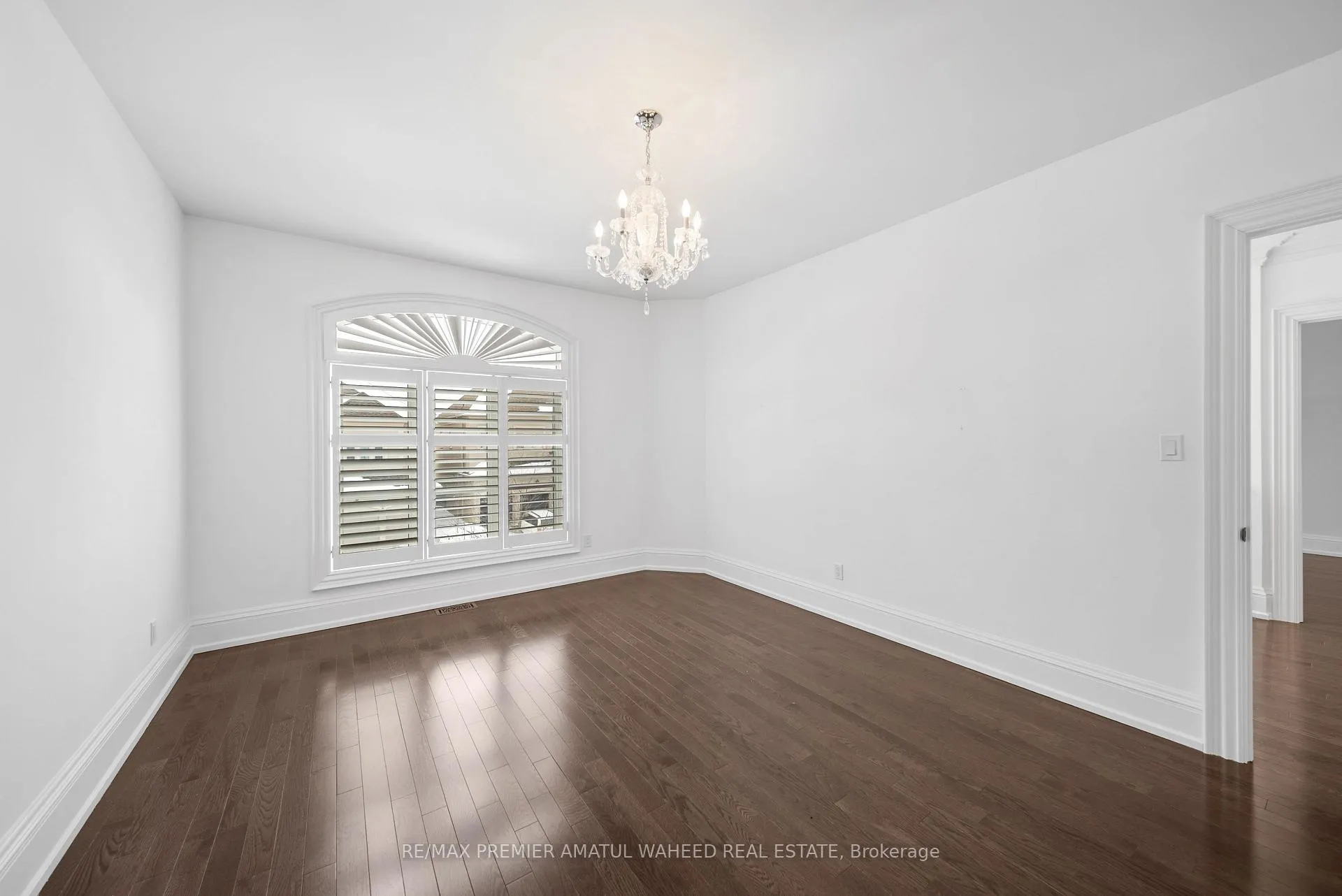 Photo 37 of 88 Silver Sterling Crescent, Vaughan, Vellore Village — HOMEH