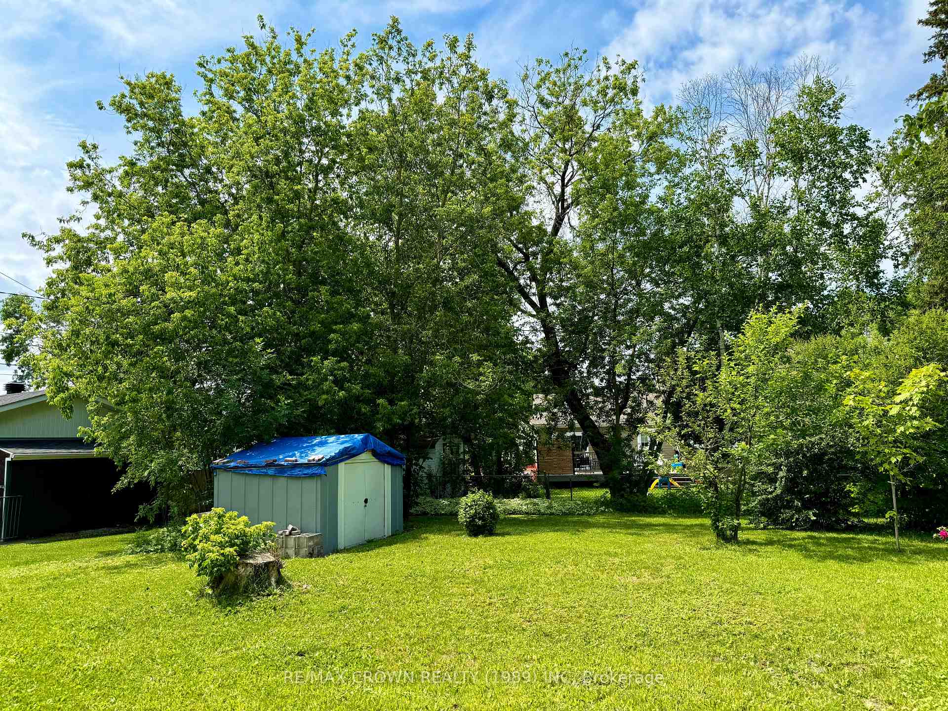Photo 3 of 42 King Street, Kapuskasing — HOMEH