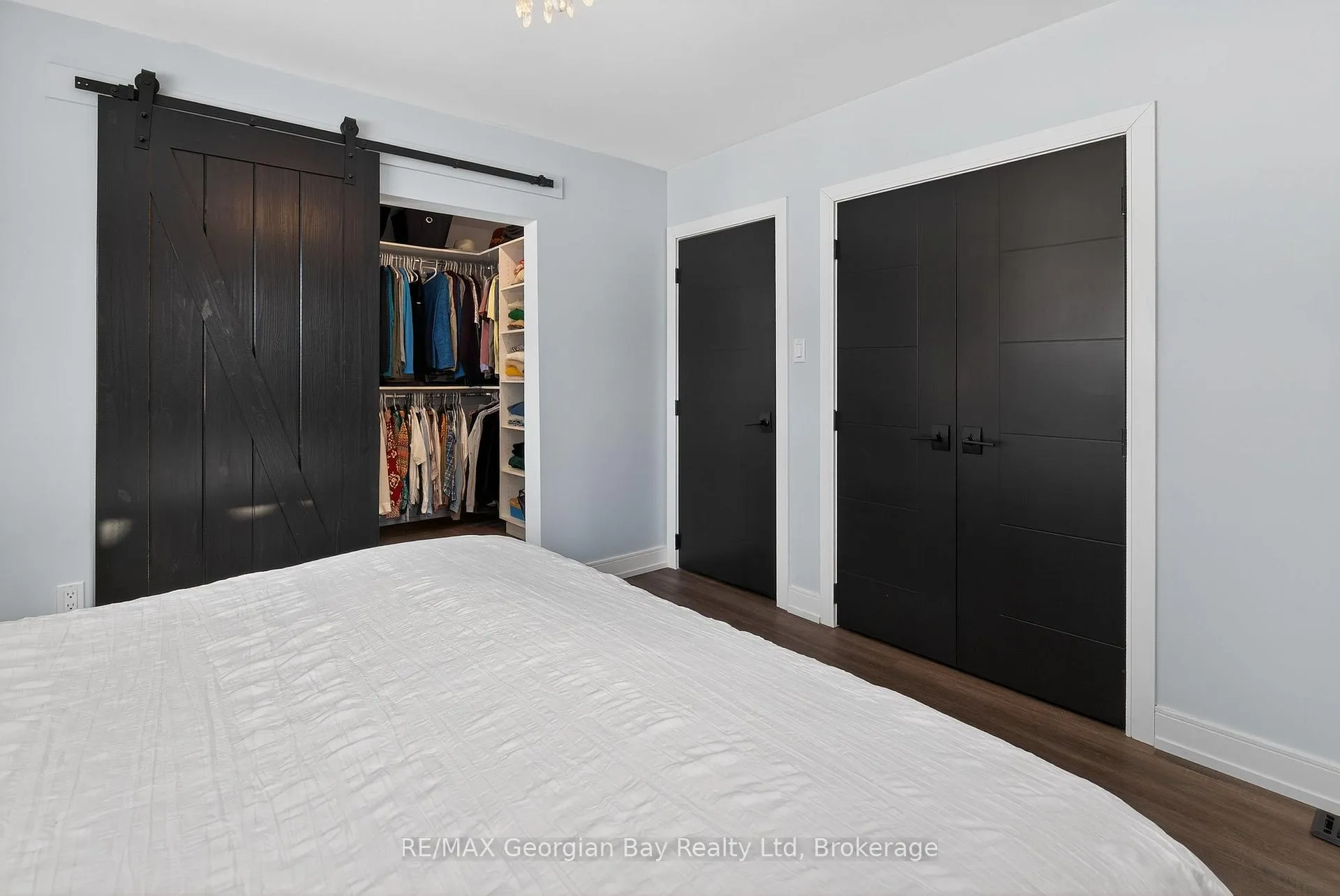 Photo 14 of 303 Seventh Street E, Midland — HOMEH