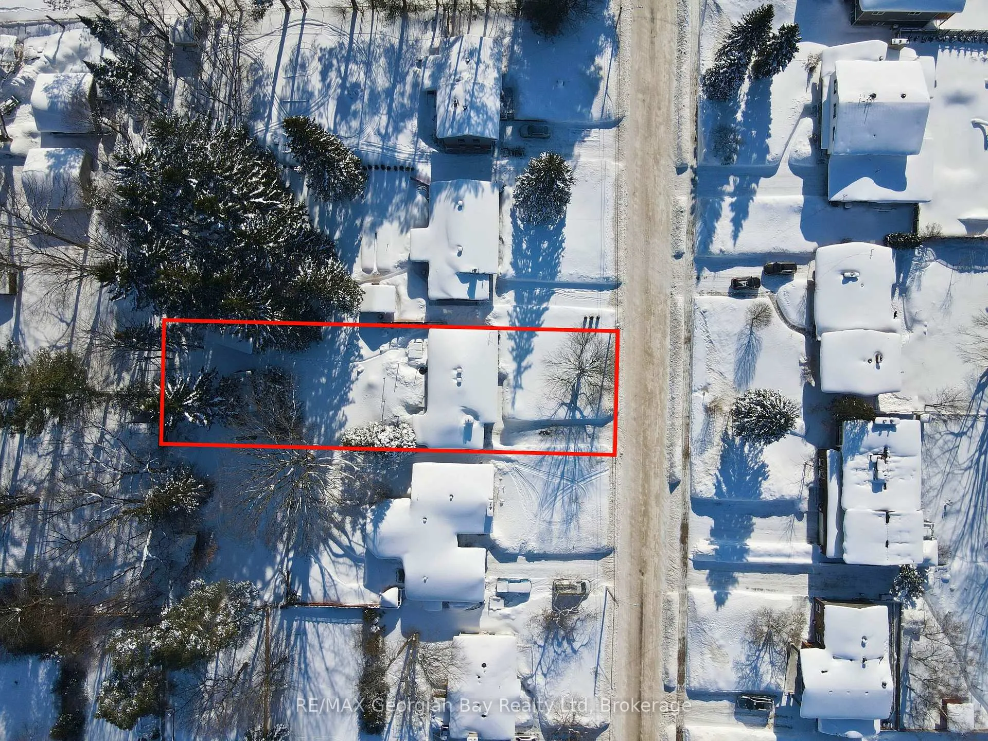 Photo 38 of 303 Seventh Street E, Midland — HOMEH