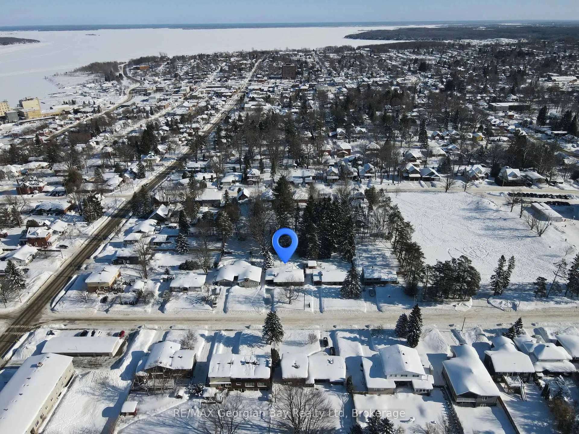 Photo 39 of 303 Seventh Street E, Midland — HOMEH