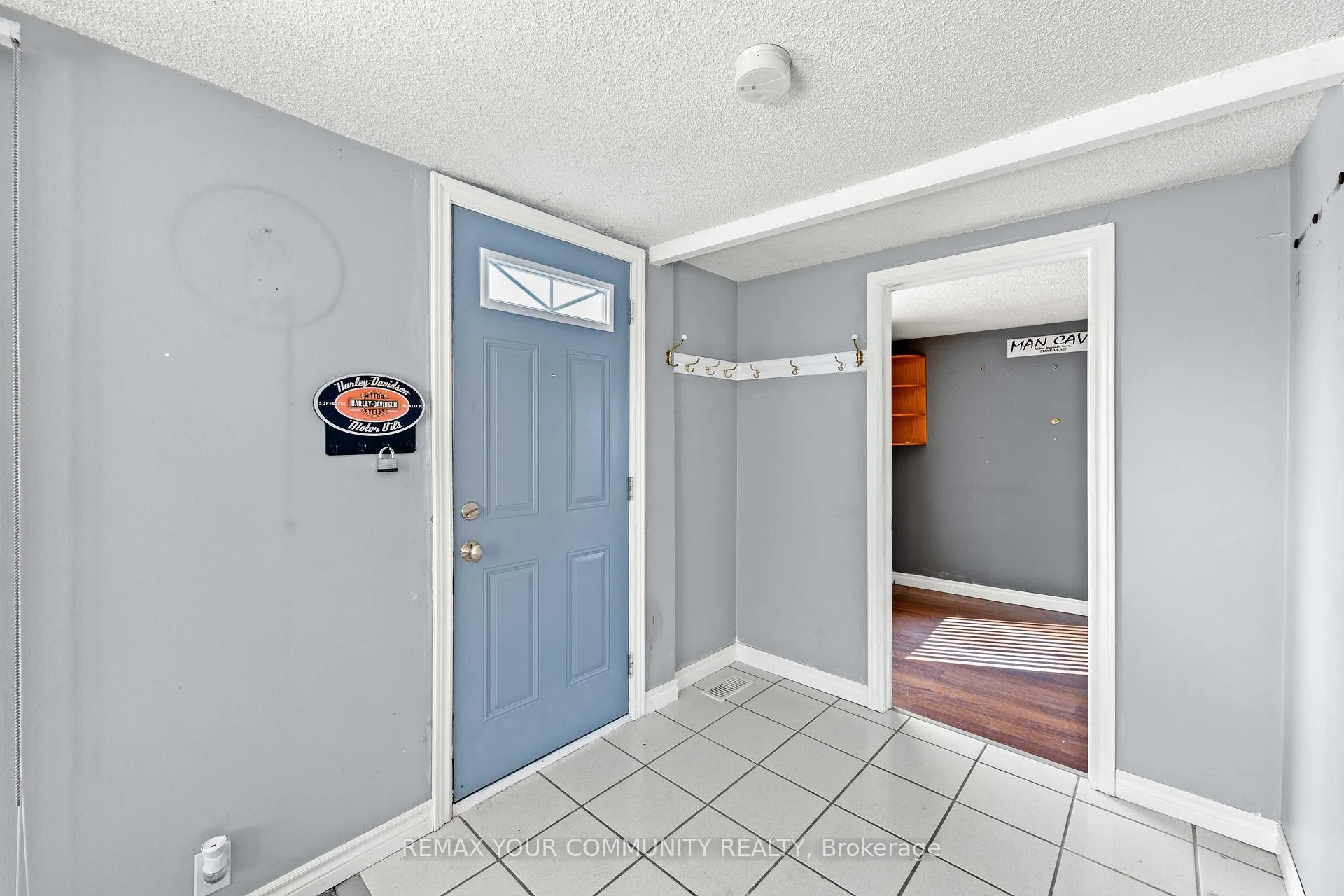 Photo 7 of 320 Pasadena Drive, Georgina, Keswick South — HOMEH