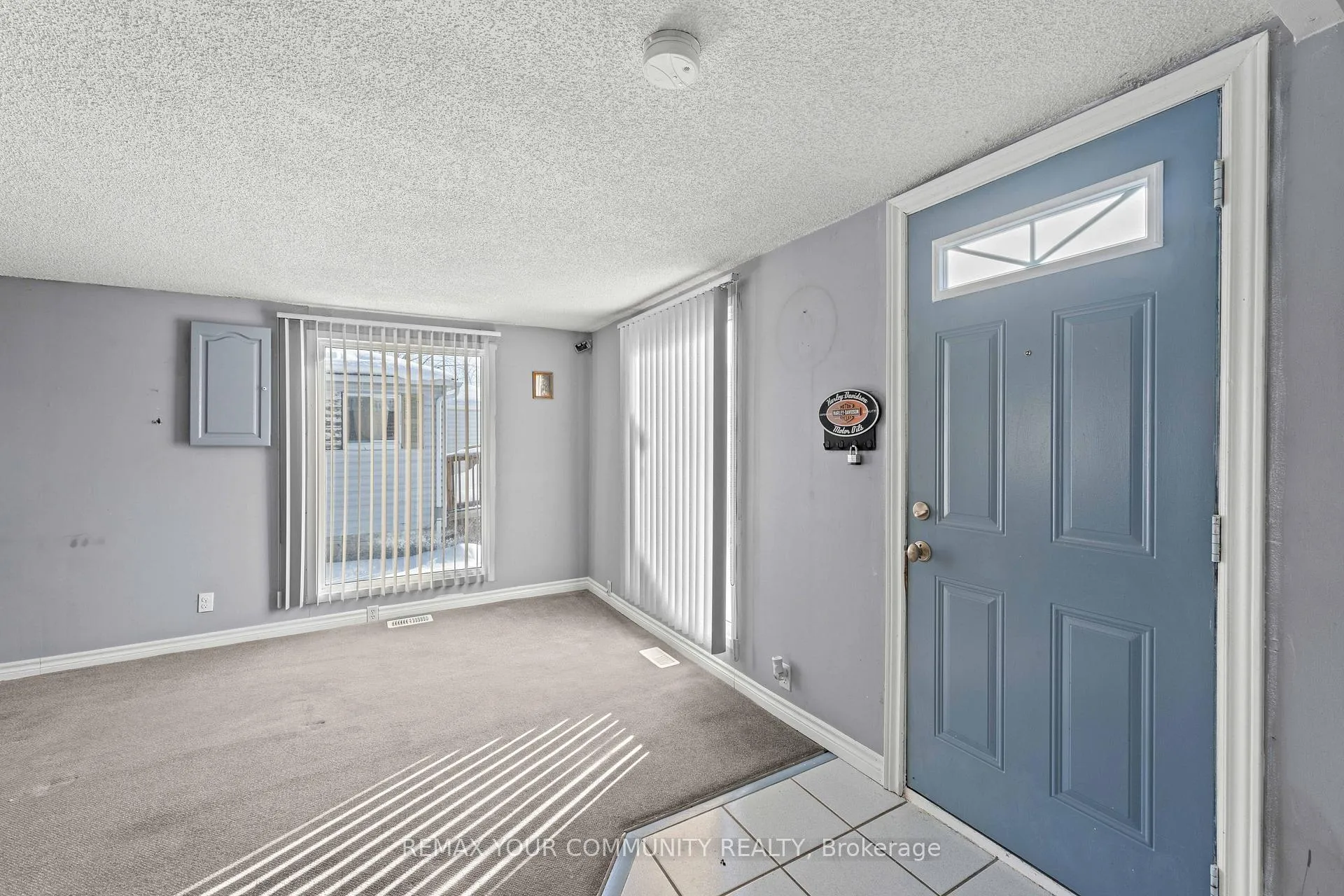 Photo 8 of 320 Pasadena Drive, Georgina, Keswick South — HOMEH