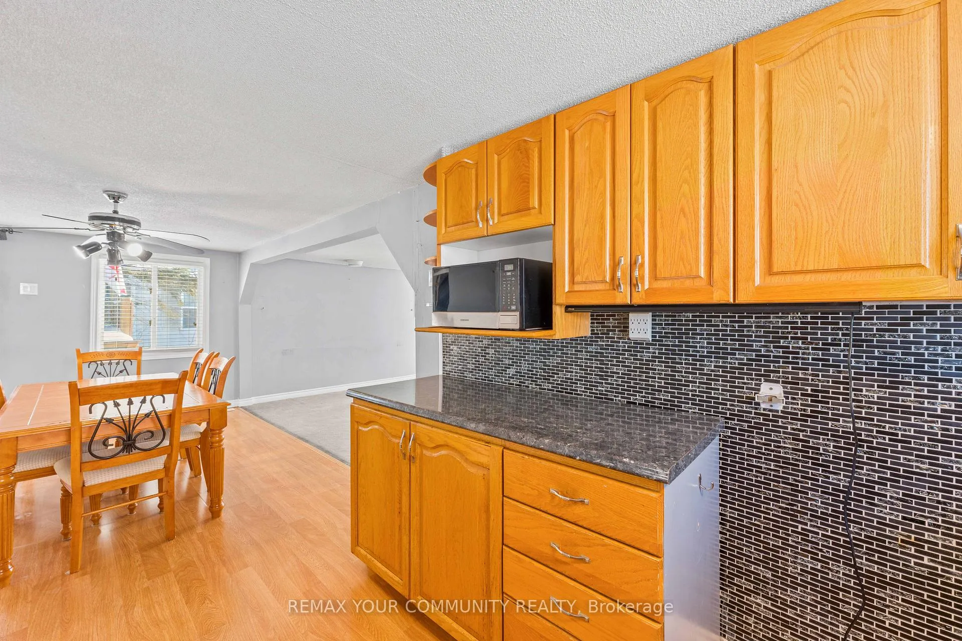 Photo 18 of 320 Pasadena Drive, Georgina, Keswick South — HOMEH