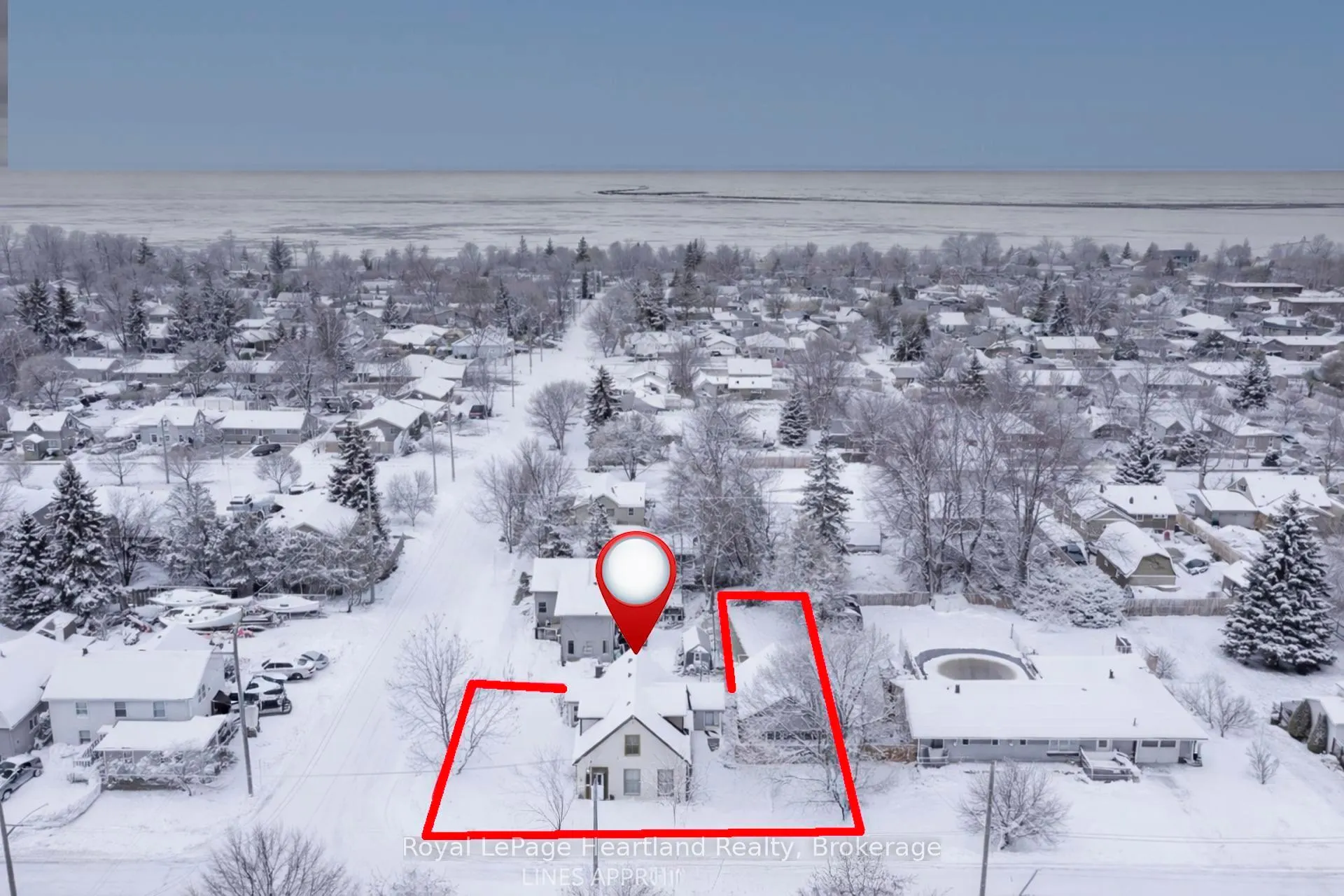 Photo 3 of 162 Wellington Street S, Goderich, Goderich (Town) — HOMEH