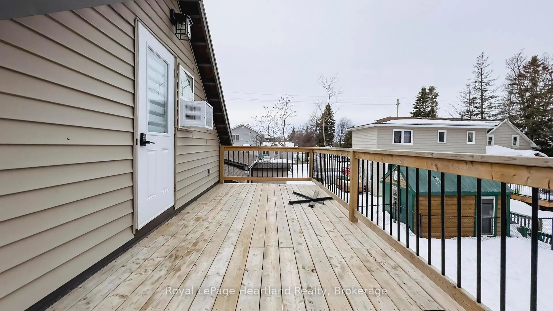 Photo 48 of 162 Wellington Street S, Goderich, Goderich (Town) — HOMEH