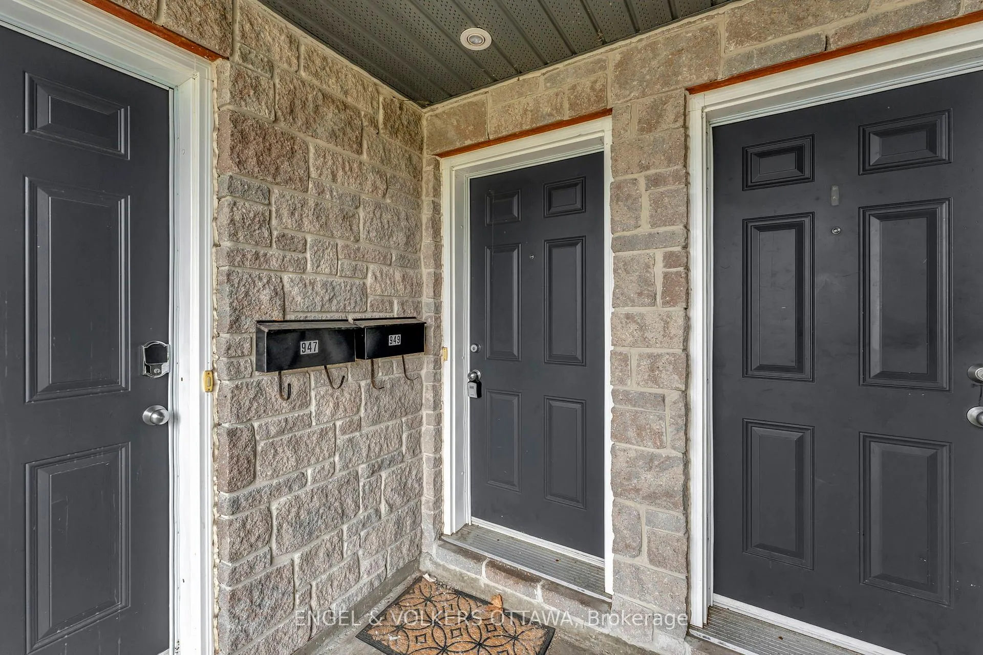 Photo 4 of Unit 33, 949 Cummings Avenue, Ottawa, Cyrville — HOMEH