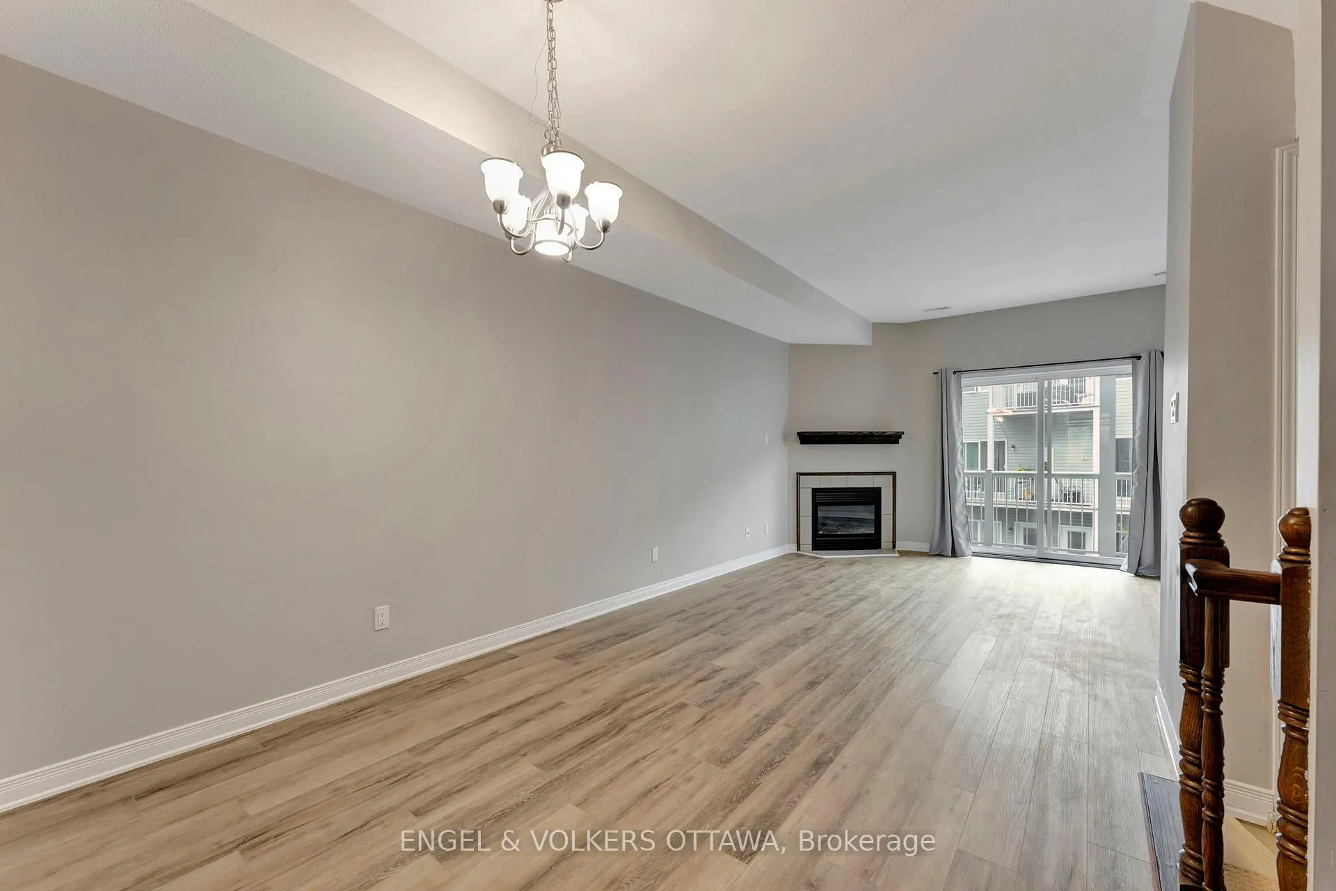 Photo 5 of Unit 33, 949 Cummings Avenue, Ottawa, Cyrville — HOMEH
